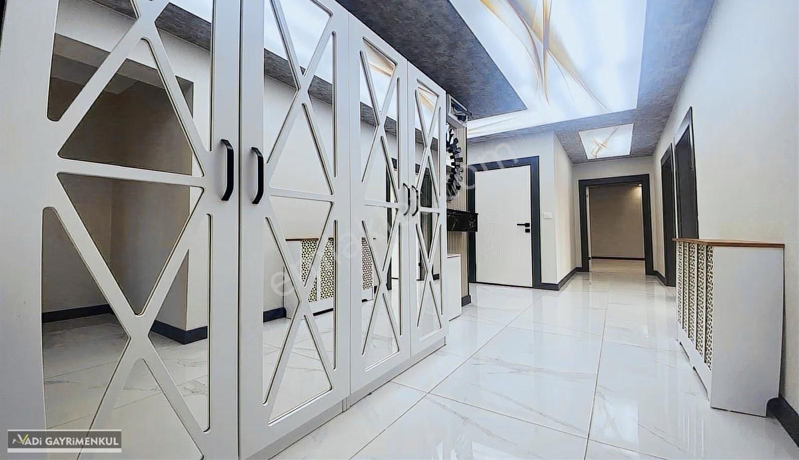 Vadi'den Site Konseptinde Lüks Yapılı Geniş Balkon Şık 4+1 ! - Görsel 33