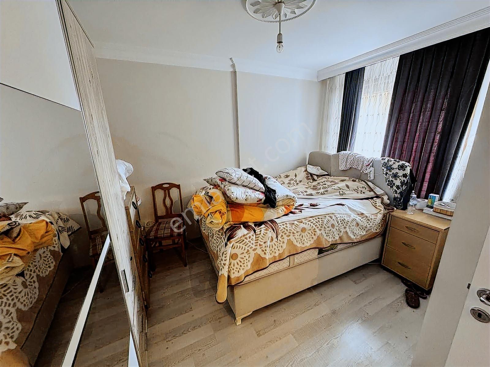 Karlıktepe'de Merkezi Konumda Kapalı-açık Otopraklı 2+1 Daire - Görsel 8