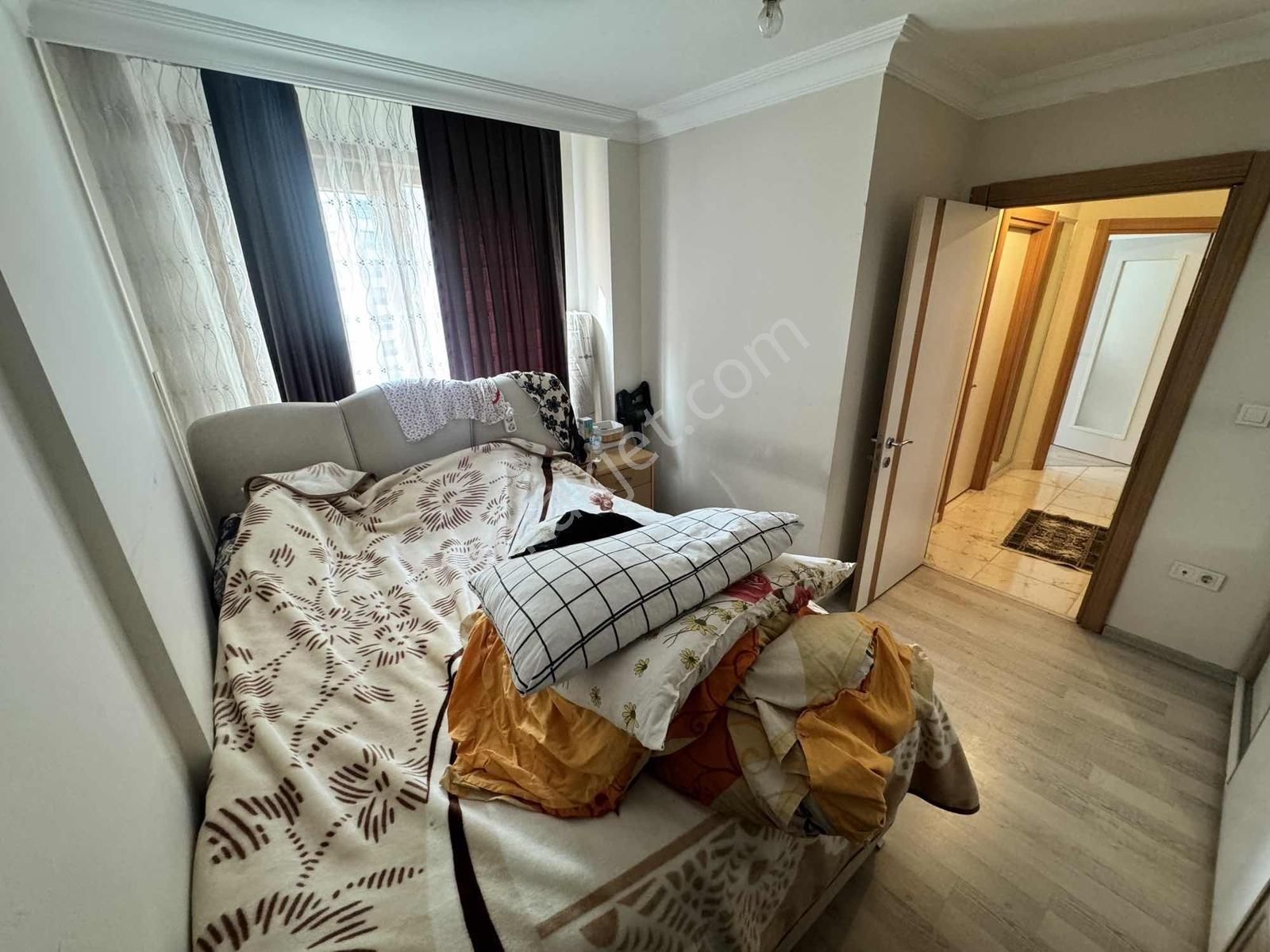 Karlıktepe'de Merkezi Konumda Kapalı-açık Otopraklı 2+1 Daire - Görsel 4