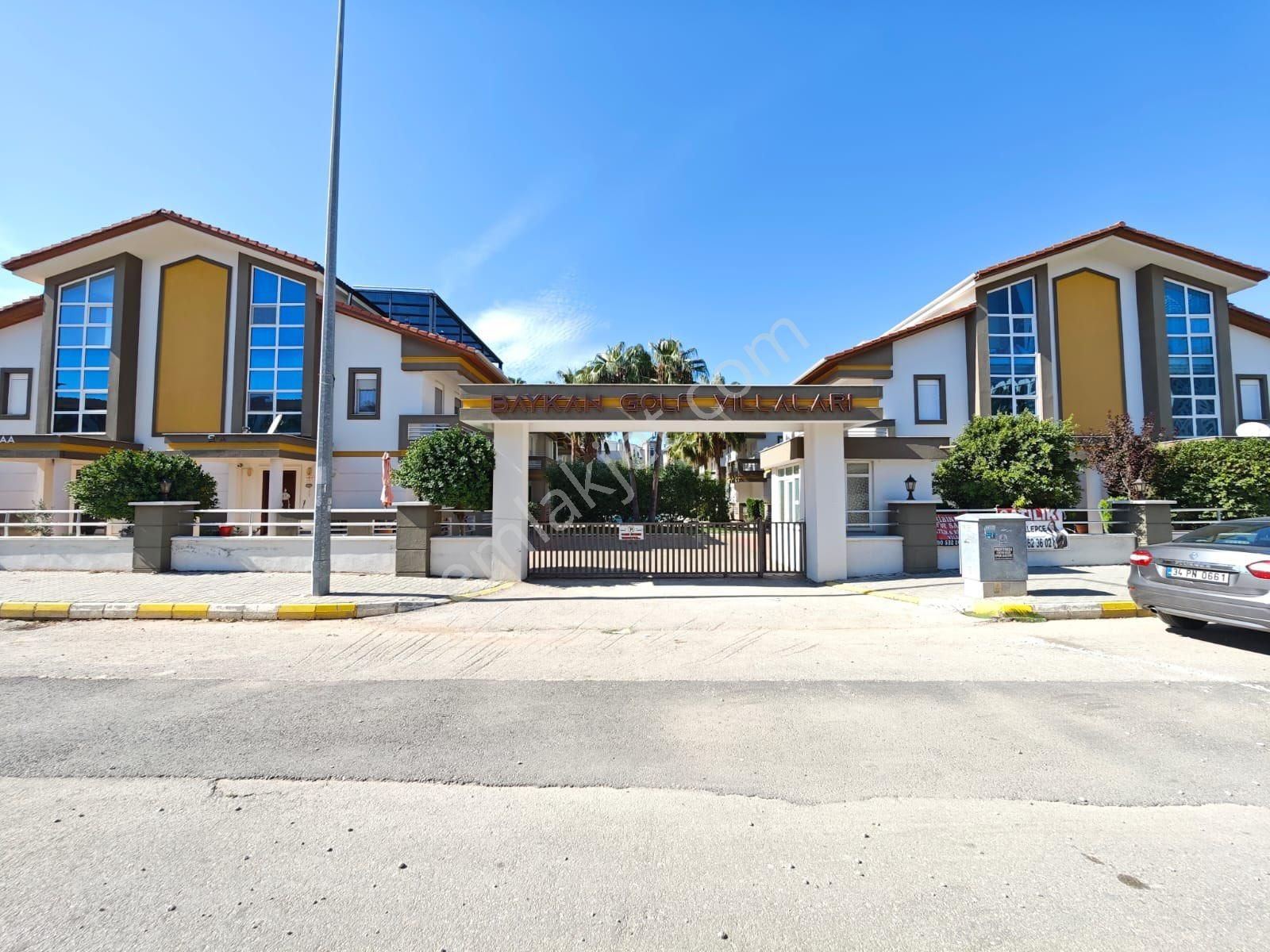 Belek’te Havuzlu Site İçerisinde Lüks Tripleks Villa - Görsel 2