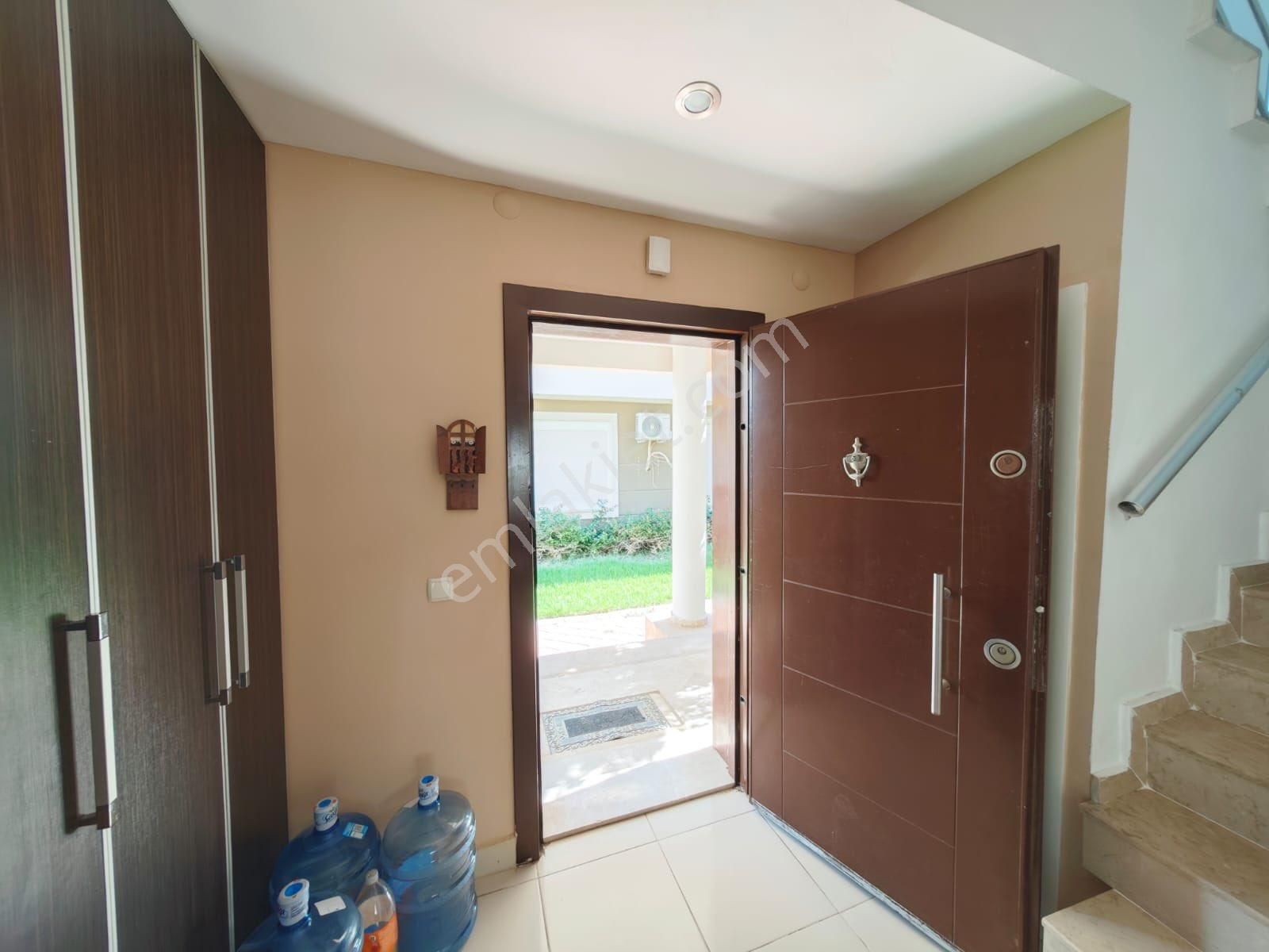 Belek’te Havuzlu Site İçerisinde Lüks Tripleks Villa - Görsel 5