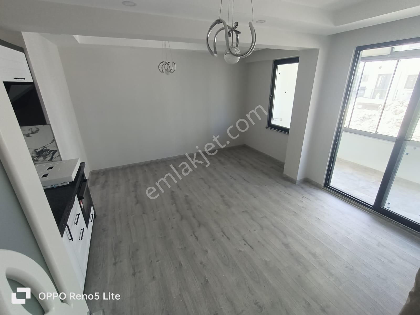 Edremit Altınkumda Buse Emlaktan Satılık Sıfır 1+1 Geniş Daire - Görsel 21