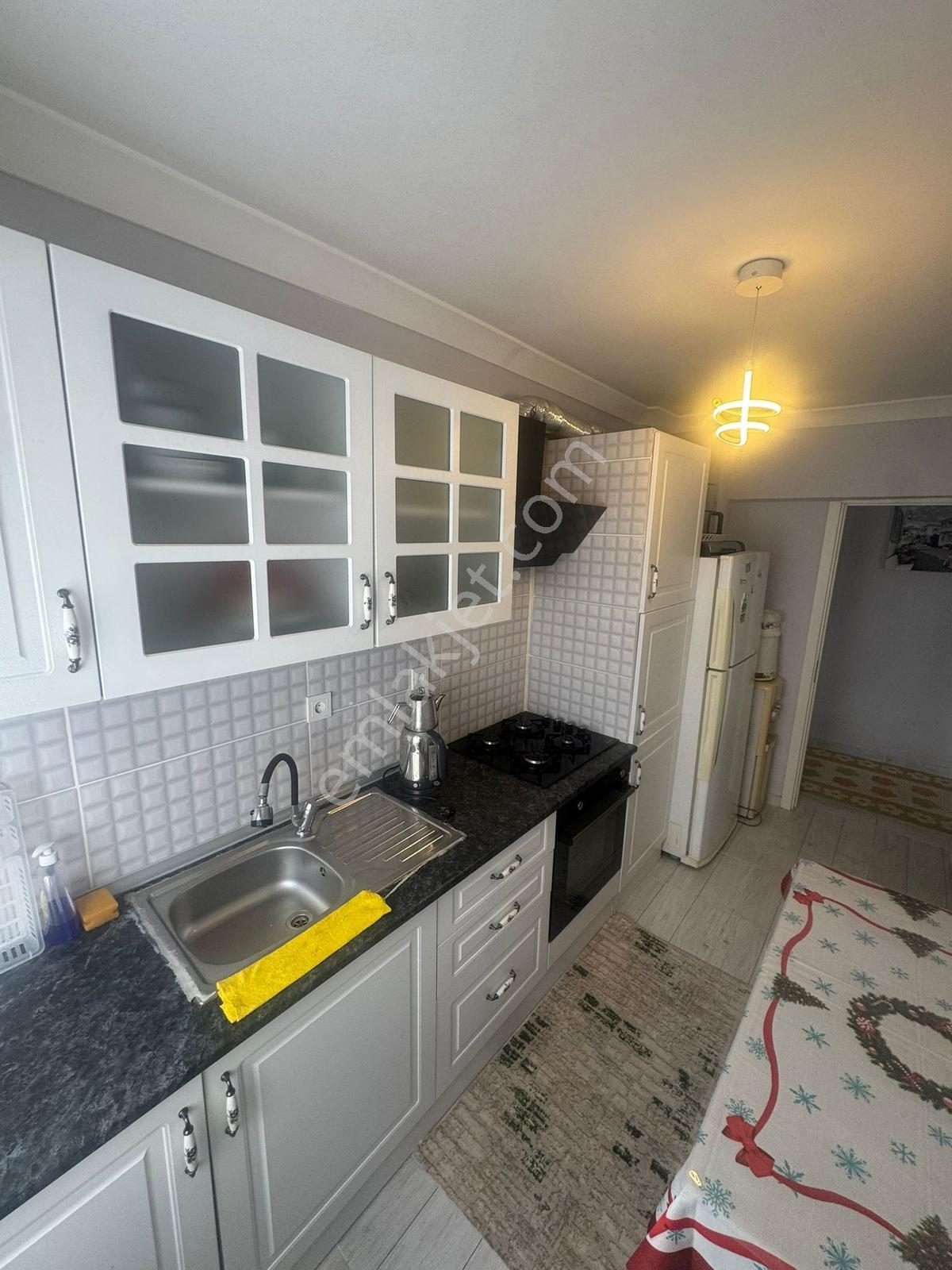 520 Gayrimenkulden Merkezde Eşyalı Bakımlı 2+1 Daire Satılık - Görsel 7