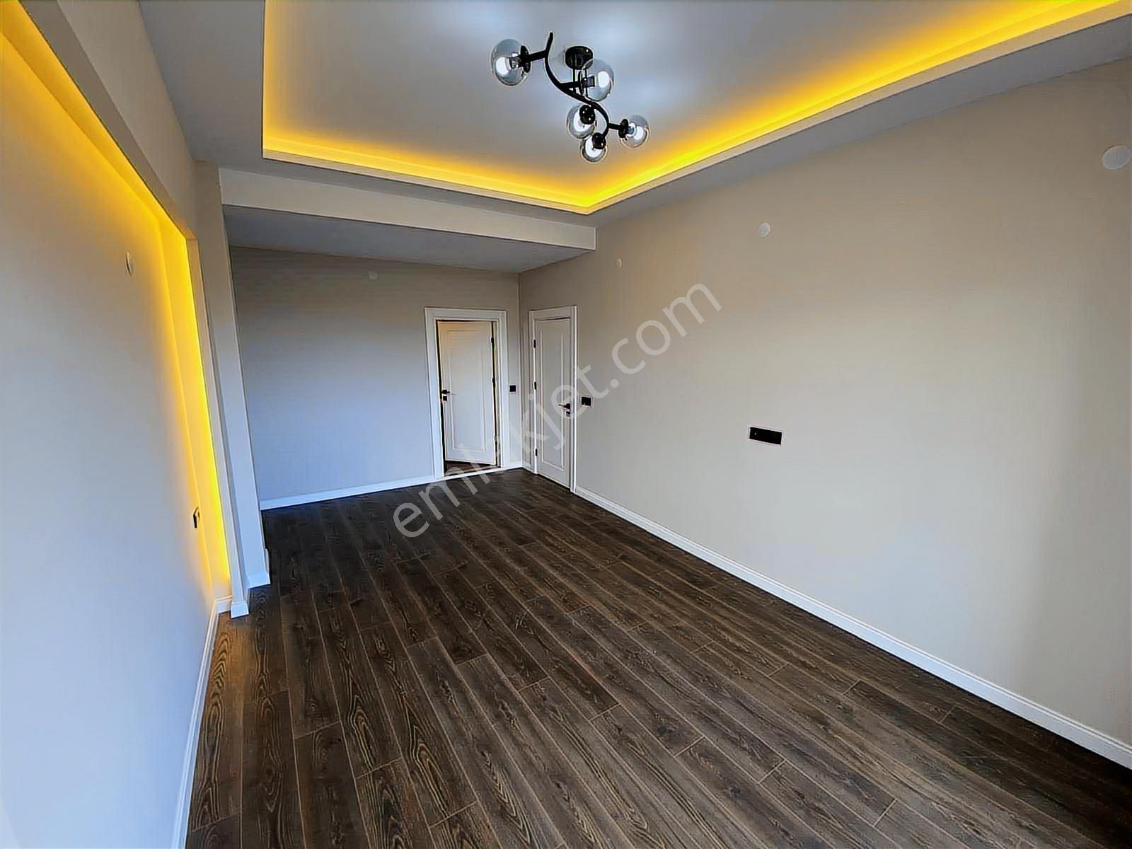 Eu Gayrimenkulden Girişte Odalı Havuzlu 4+1 Tek Müstakil Villa - Görsel 7