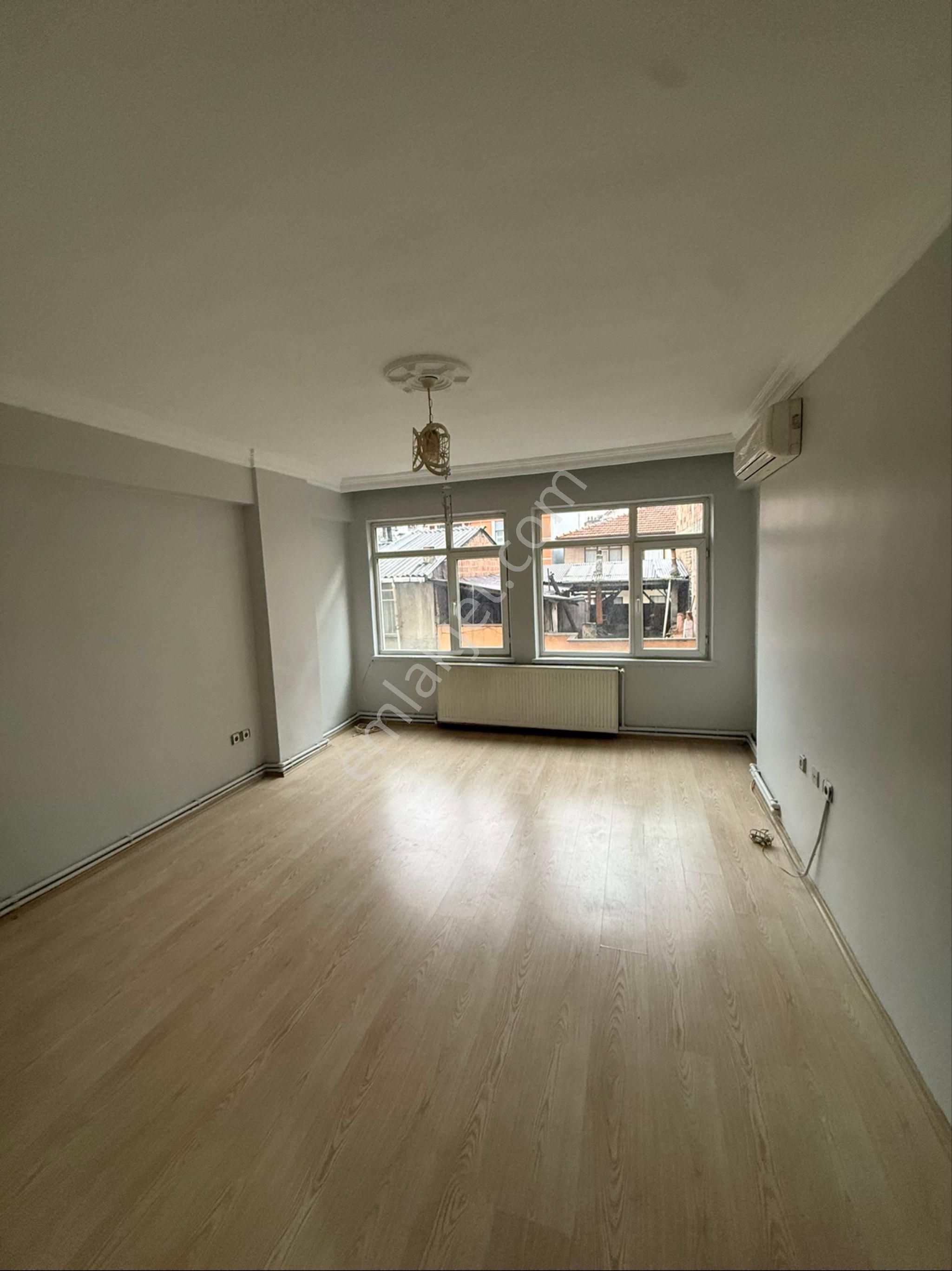 Rasathane Mahallesinde İci Temiz Satılık Daire - Görsel 16