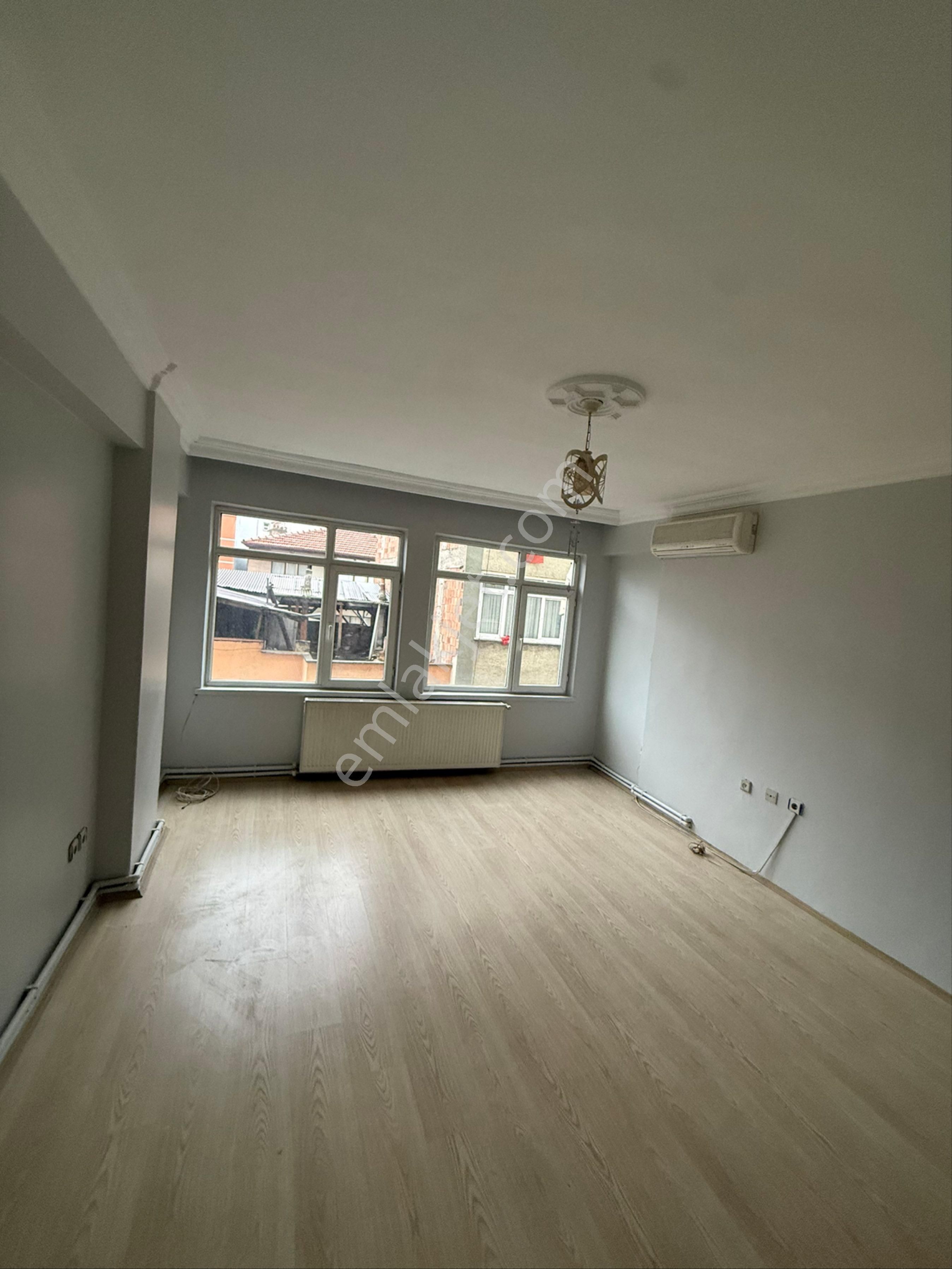 Rasathane Mahallesinde İci Temiz Satılık Daire - Görsel 15