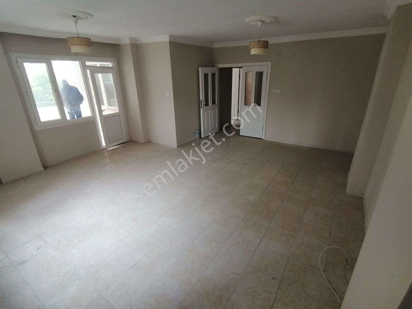 Turgut Özal Medline Hastanesi Karşısı Az Katlı Binada 3+1+klr+eb - Görsel 10