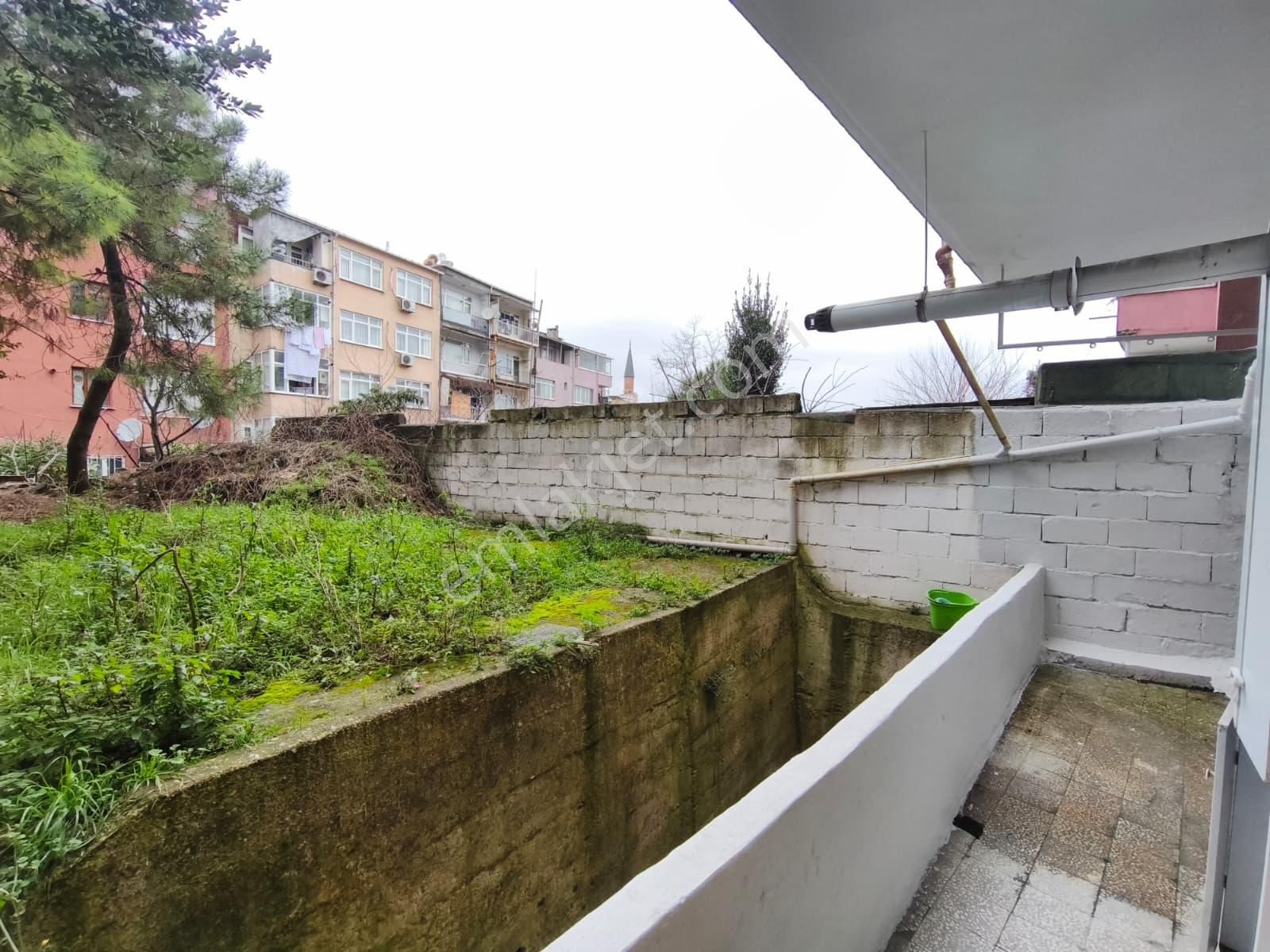 Eyüp Nişancı Mh.metrobüse 2dk , 2+1 , 85m2 , Kredili , Bahçe Katı ( Arka Cephe ) - Görsel 7