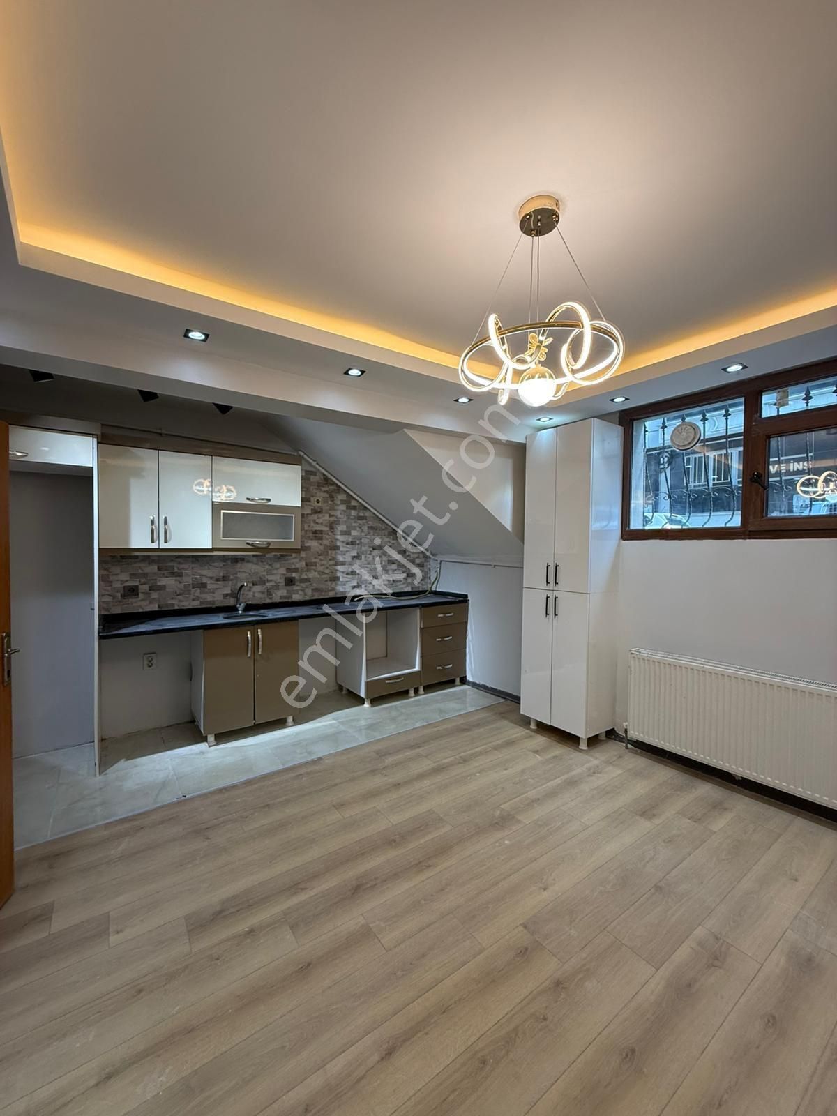 Dekorlu Kış Bahçeli 2+1 Geniş Daire - Görsel 5