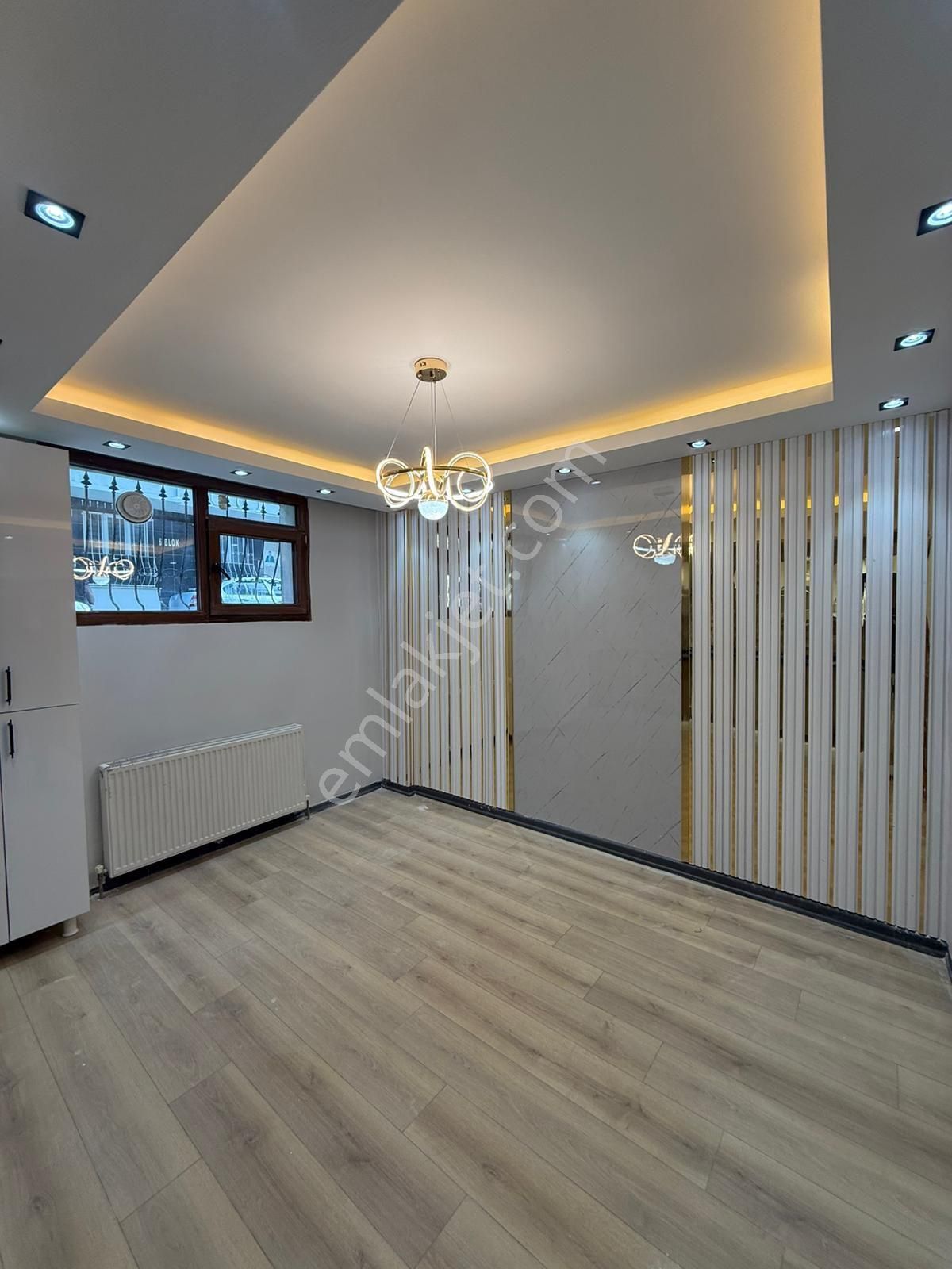 Dekorlu Kış Bahçeli 2+1 Geniş Daire - Görsel 2