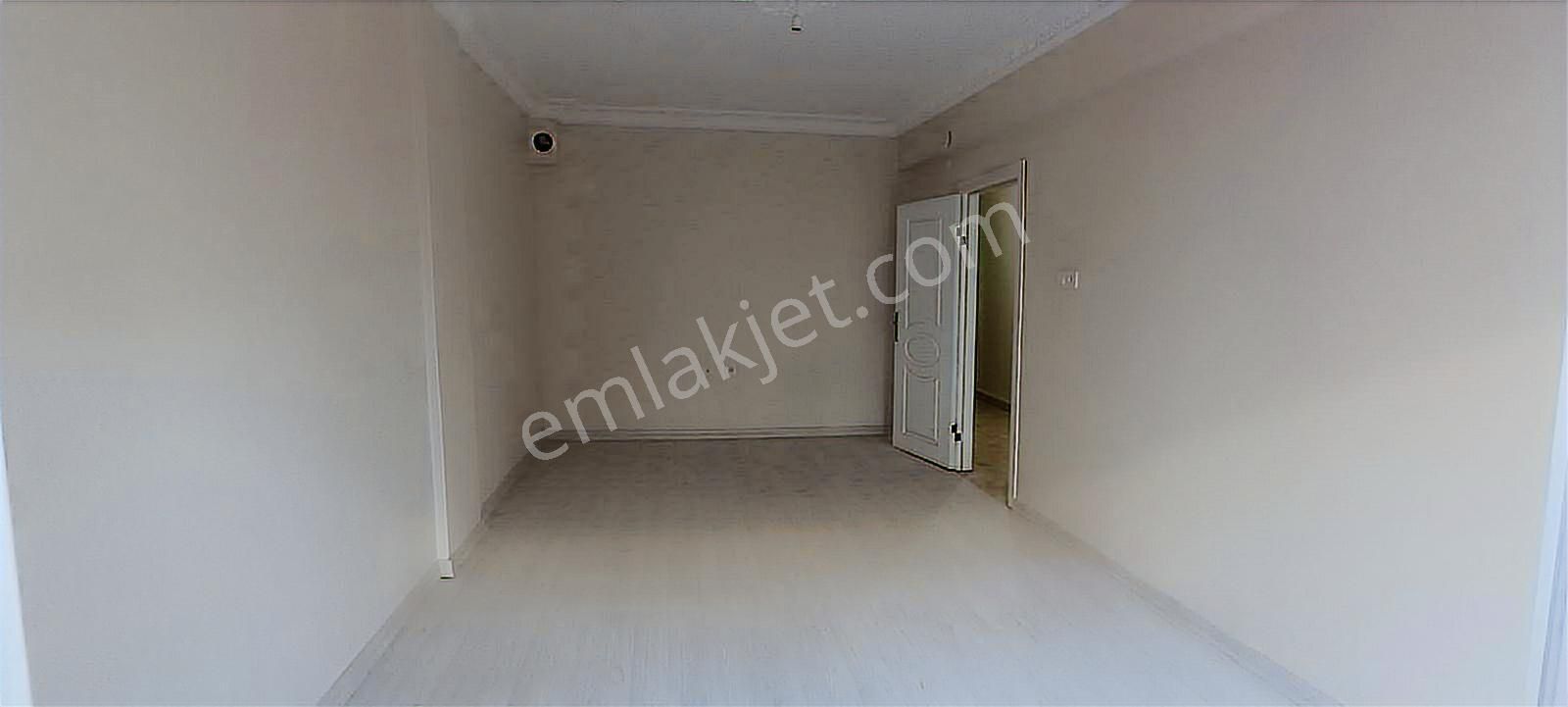 Gaziosmanpaşa Küçükköy'de 2+1 Kiralık Yenilenmiş Daire - Görsel 9