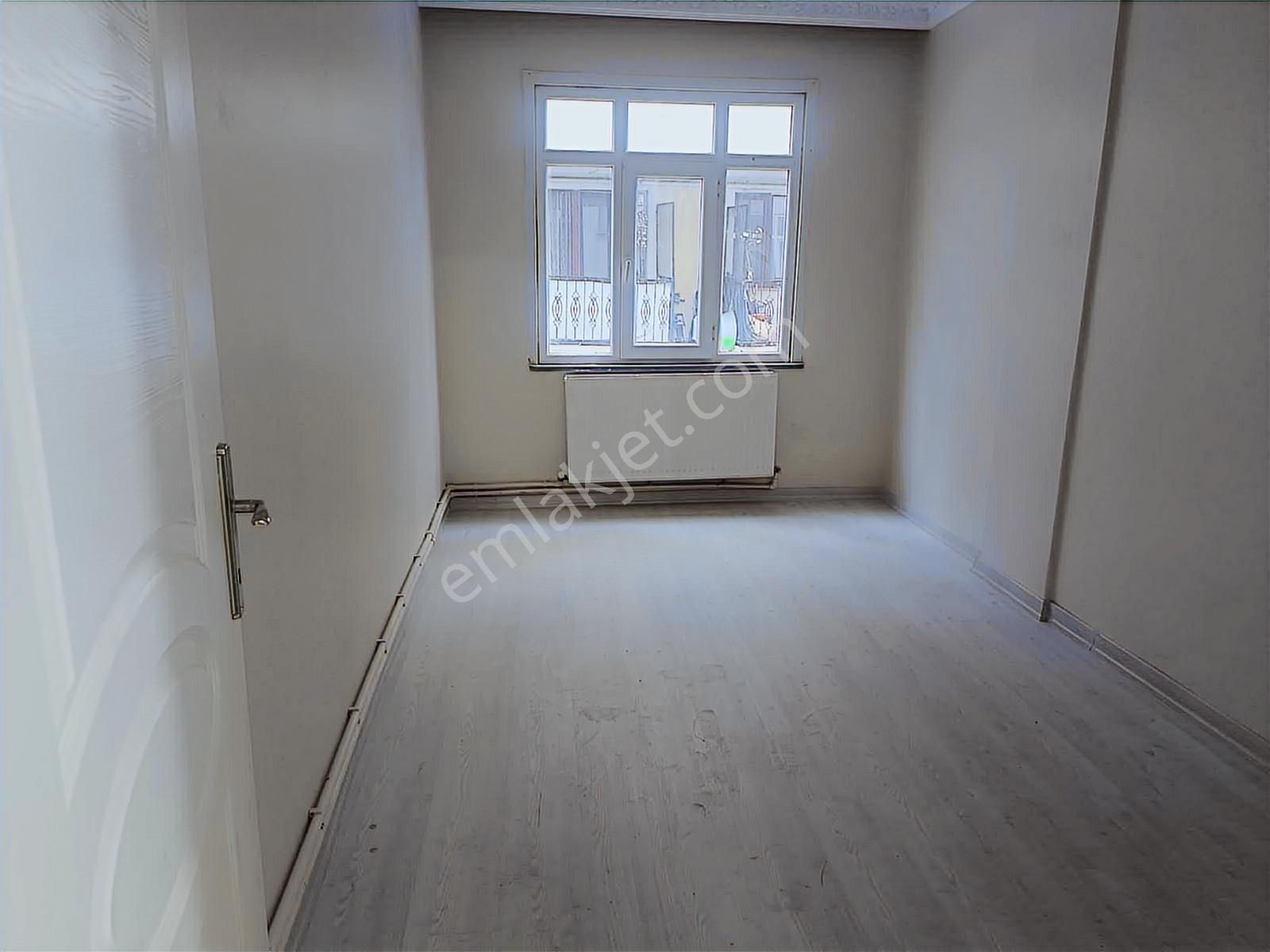 Gaziosmanpaşa Küçükköy'de 2+1 Kiralık Yenilenmiş Daire - Görsel 2