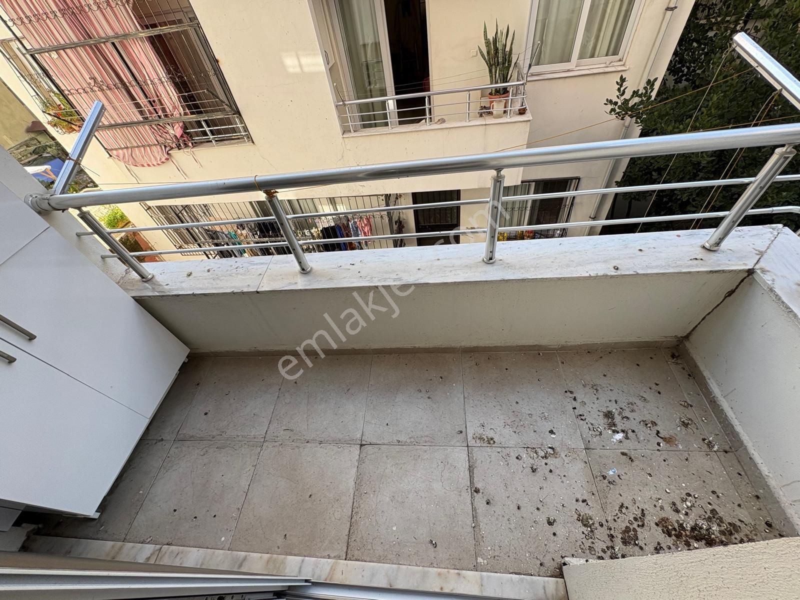 Prestij'den Sağlık'ta Asansörlü Geniş Oturumlu 2+1 Daire - Görsel 16