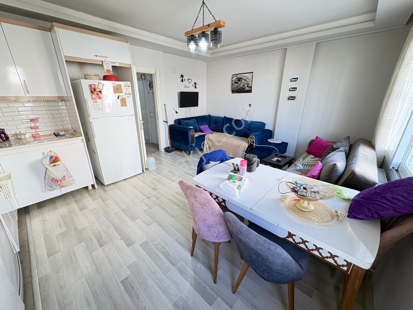 Prestij'den Sağlık'ta Asansörlü Geniş Oturumlu 2+1 Daire - Görsel 2