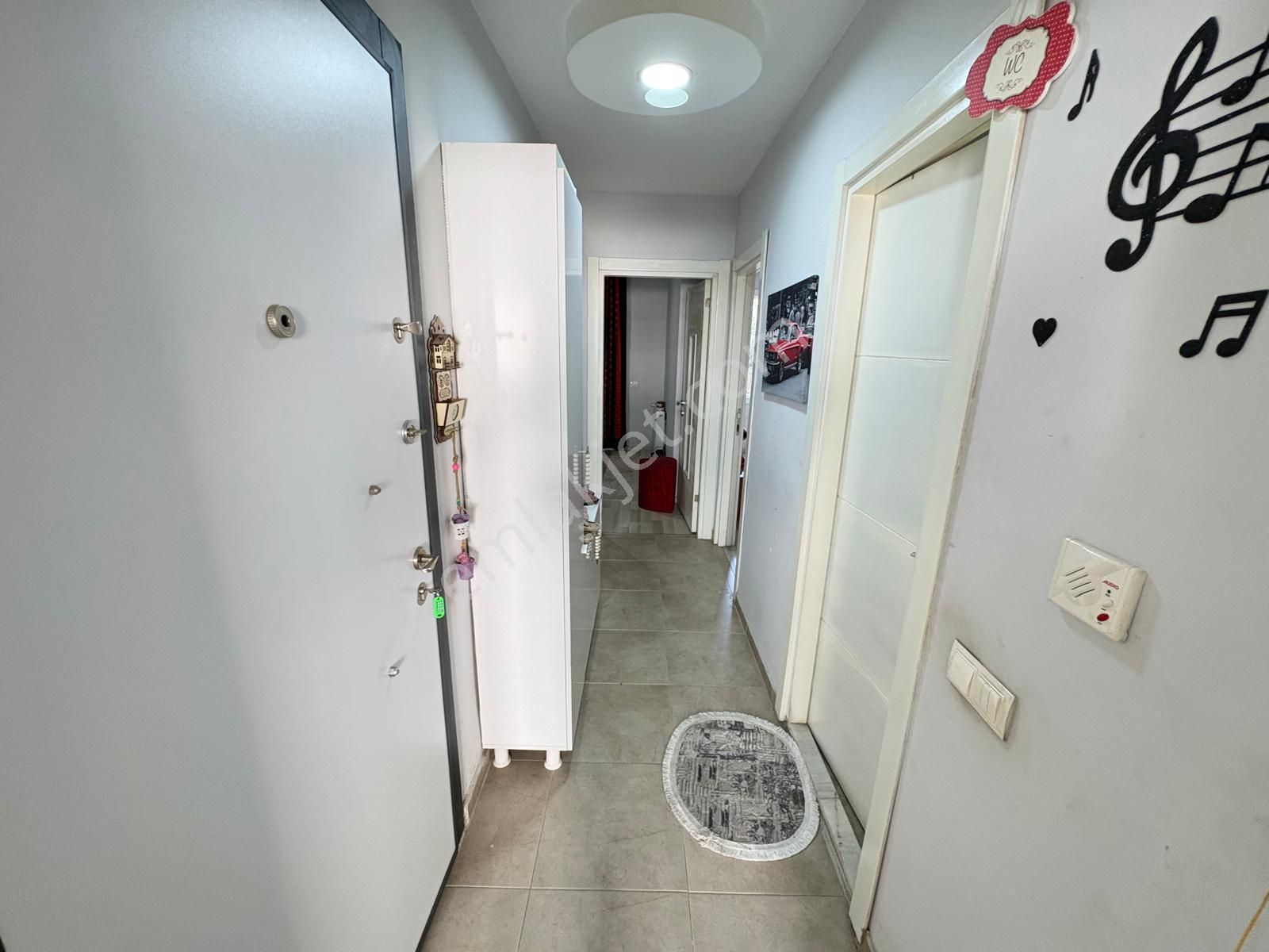 Prestij'den Sağlık'ta Asansörlü Geniş Oturumlu 2+1 Daire - Görsel 14