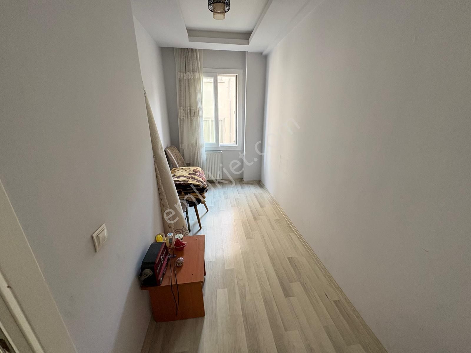 Prestij'den Sağlık'ta Asansörlü Geniş Oturumlu 2+1 Daire - Görsel 13