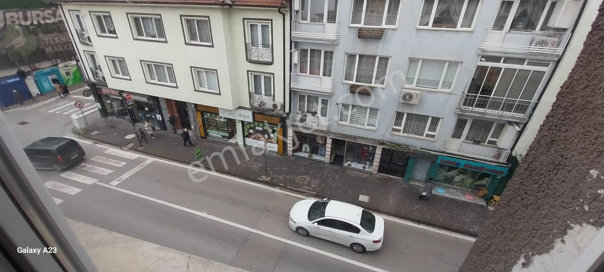 Yeşilde 1+1 Bakımlı Lüks Daire - Görsel 20