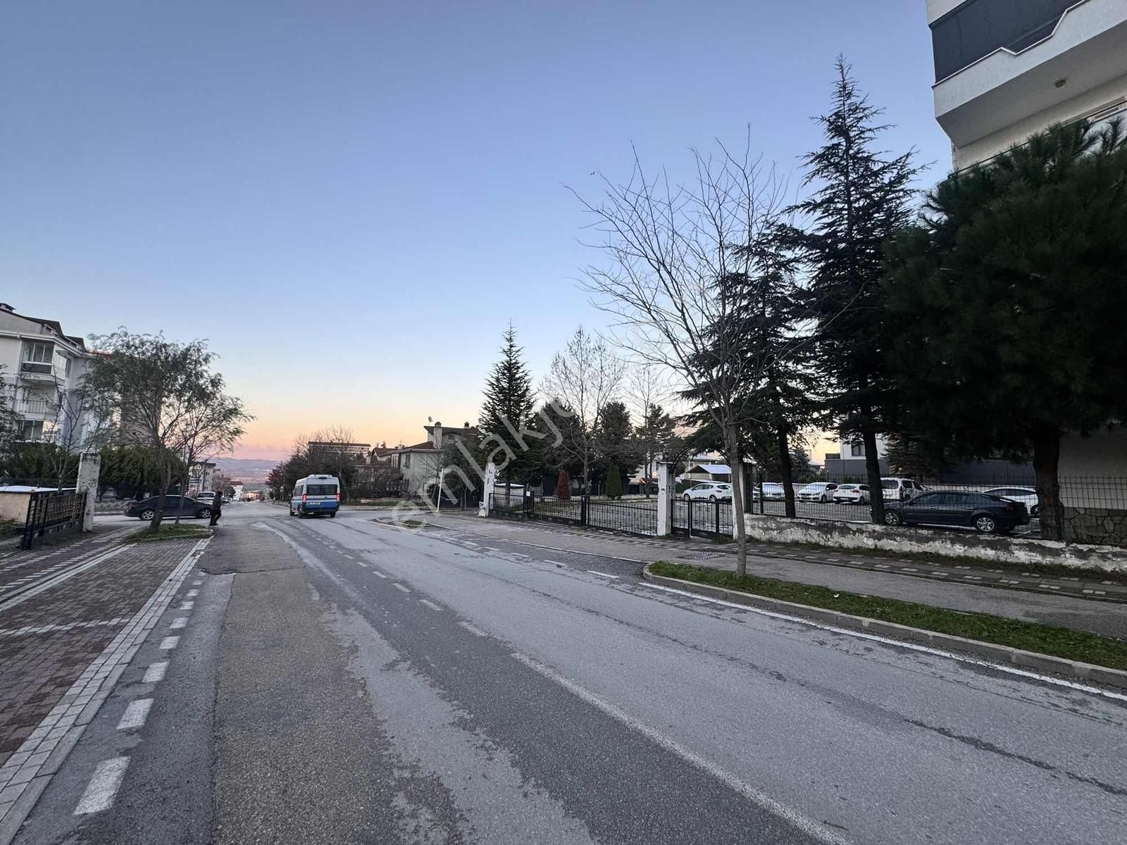 Aile Binasında 3+1 Kat Mülkiyetli 130 M2 Daire !!! - Görsel 17