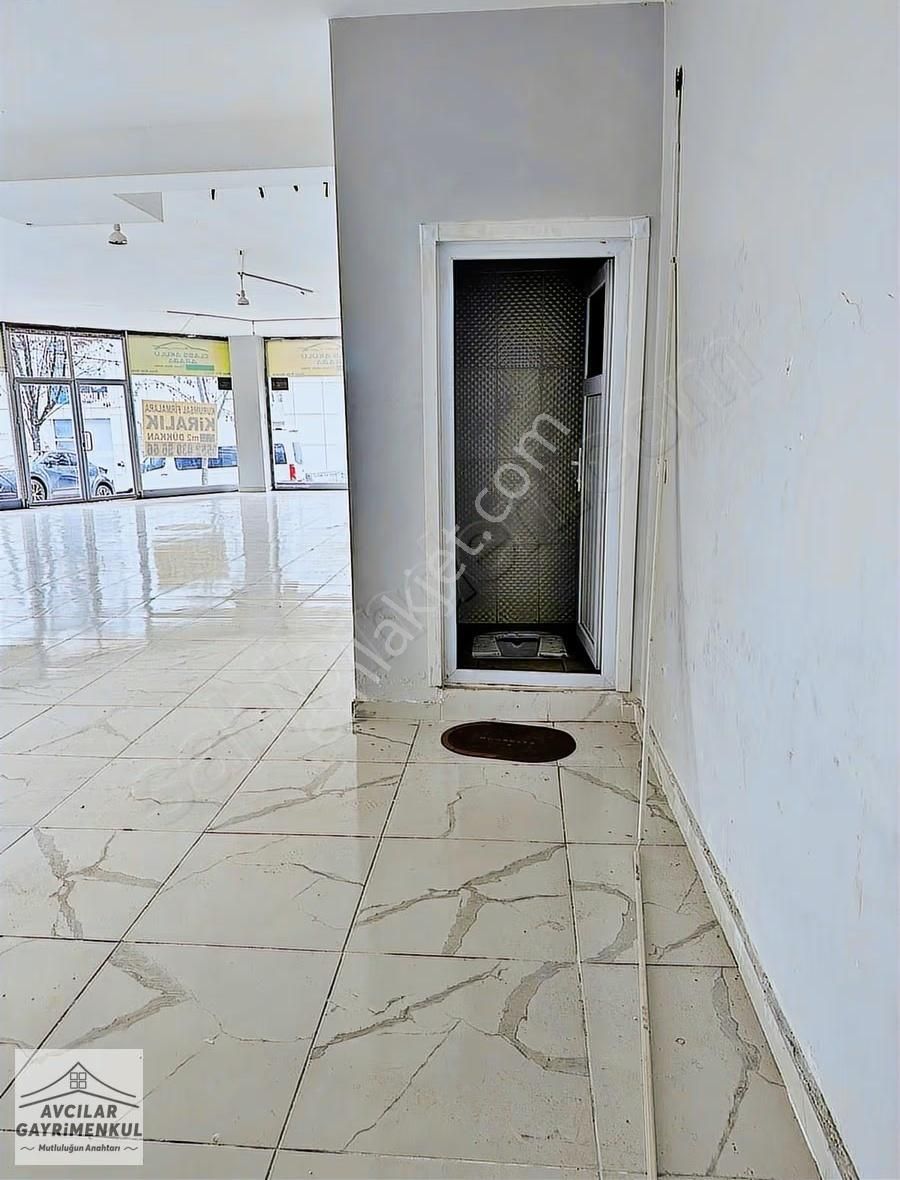 Beylikdüzü Yakuplu Barbaros Caddesinde Köşe Başı Kiralık Dükkan - Görsel 9