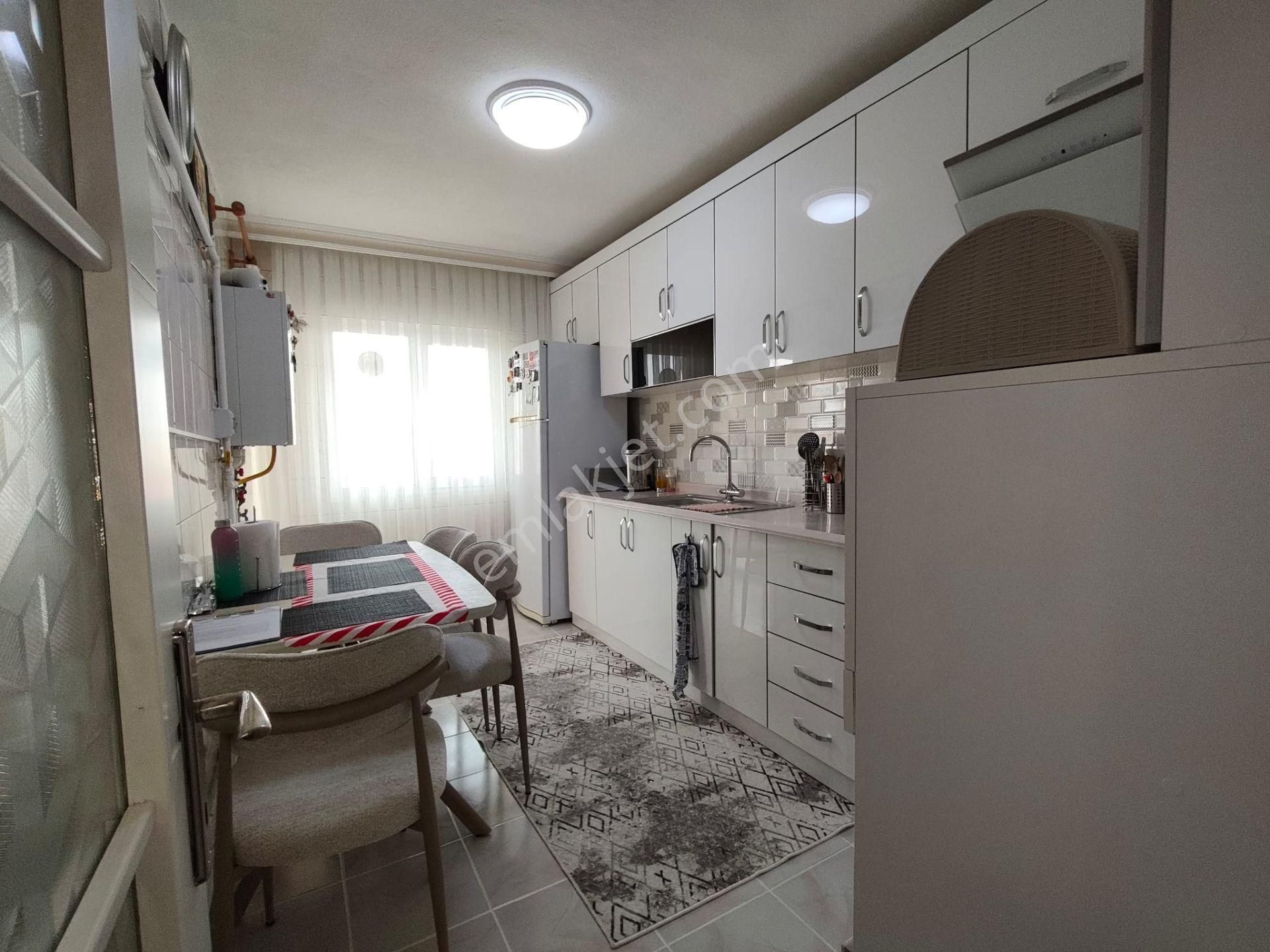 Yılmaz Gayrimenkul'den Pınarbaşı Mah 3+1 4. Katta 3299 Pazarlıklı Ultra Lüxyapılı 130m2 Daire - Görsel 26
