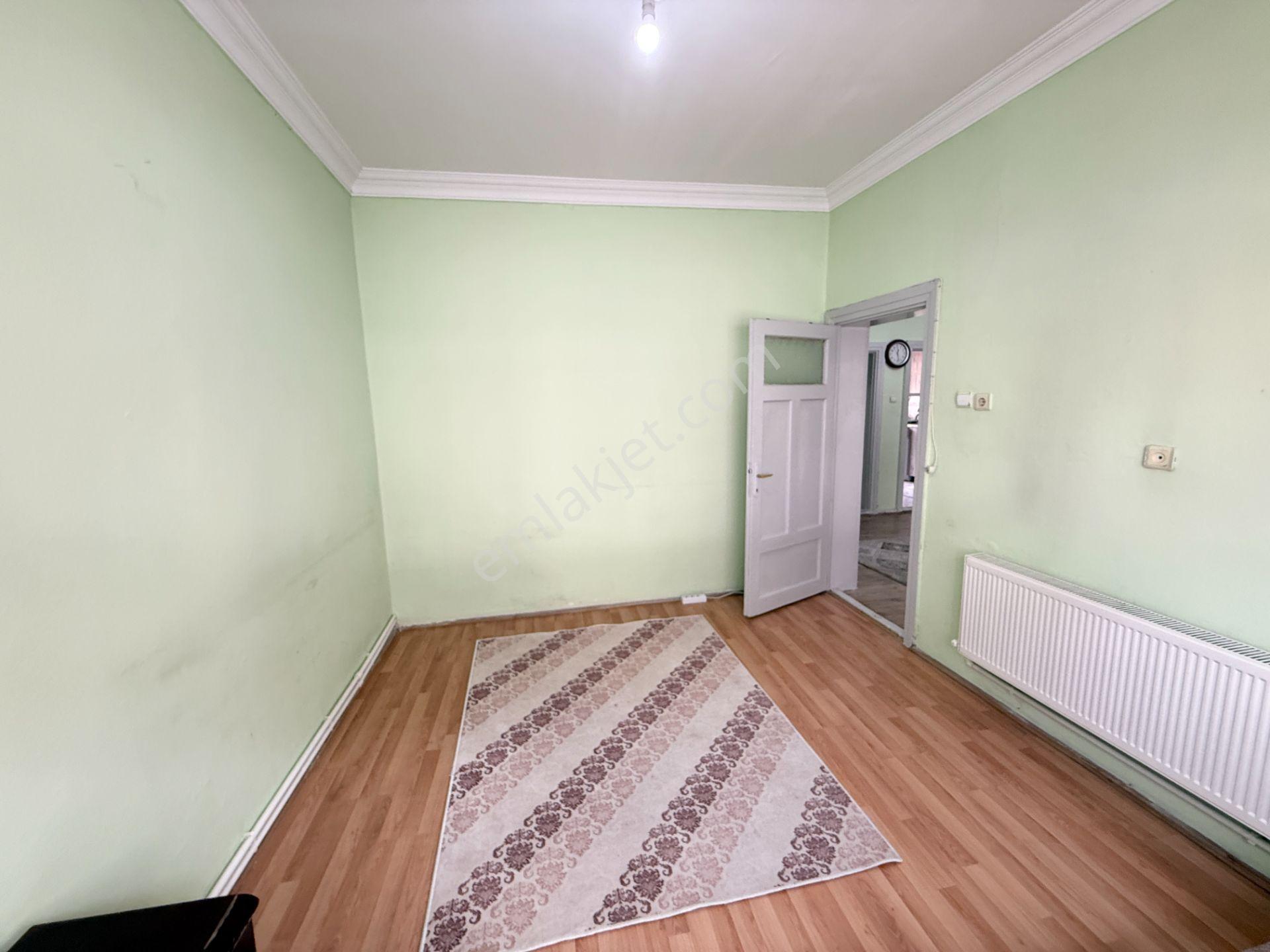 Özbey Emlaktan Odunpazarı Belediyesi Yanı Müstakil Ev - Görsel 7