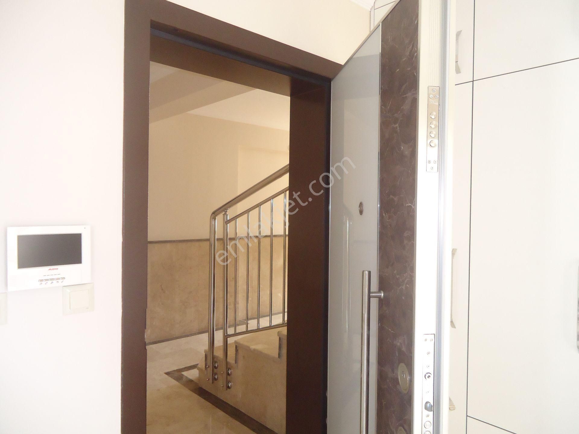 Aydınlıkevlerde Full Yapılı 3+1 Kiralık Daire Gizem Emlaktan - Görsel 31