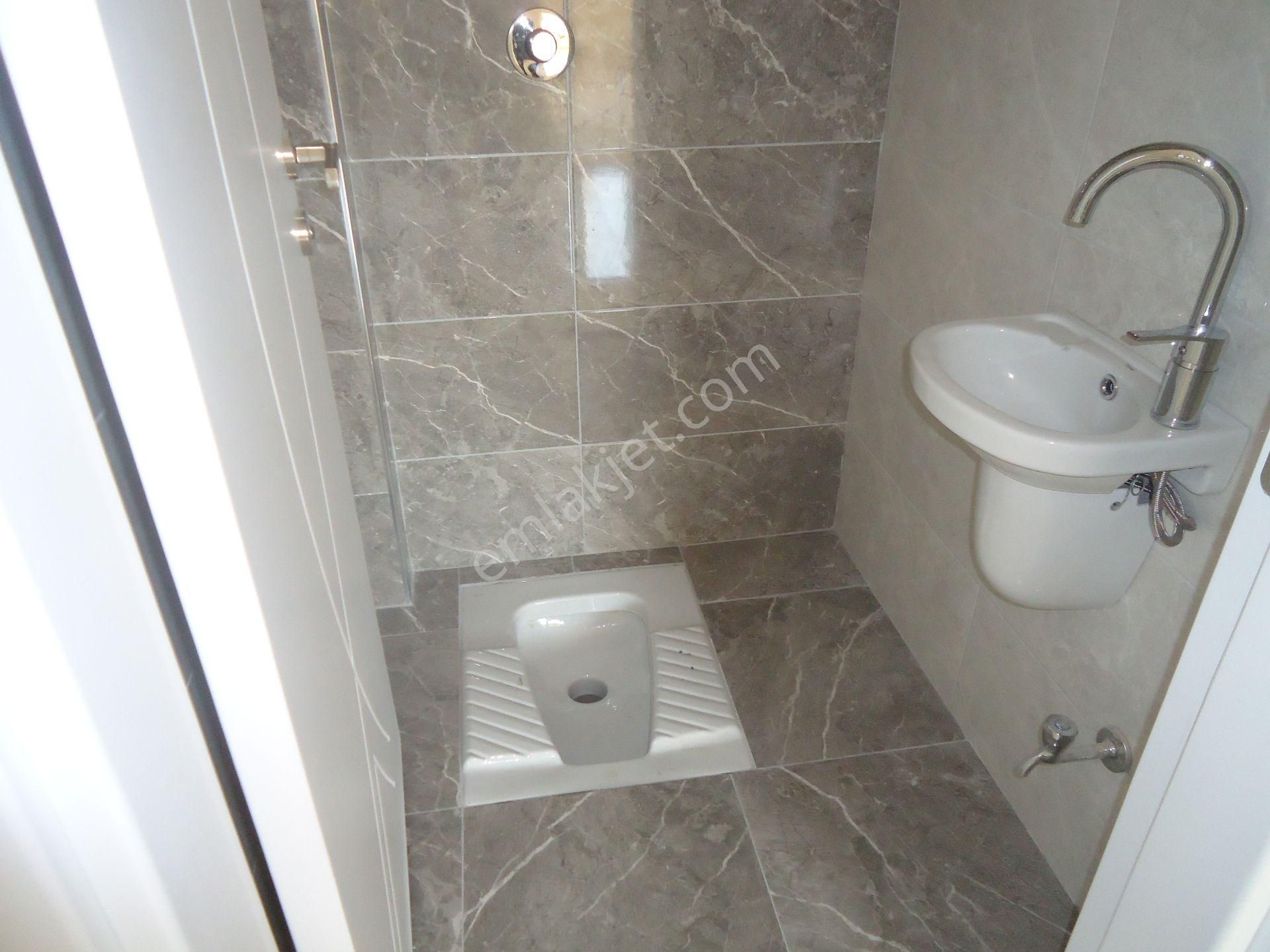 Aydınlıkevlerde Full Yapılı 3+1 Kiralık Daire Gizem Emlaktan - Görsel 12