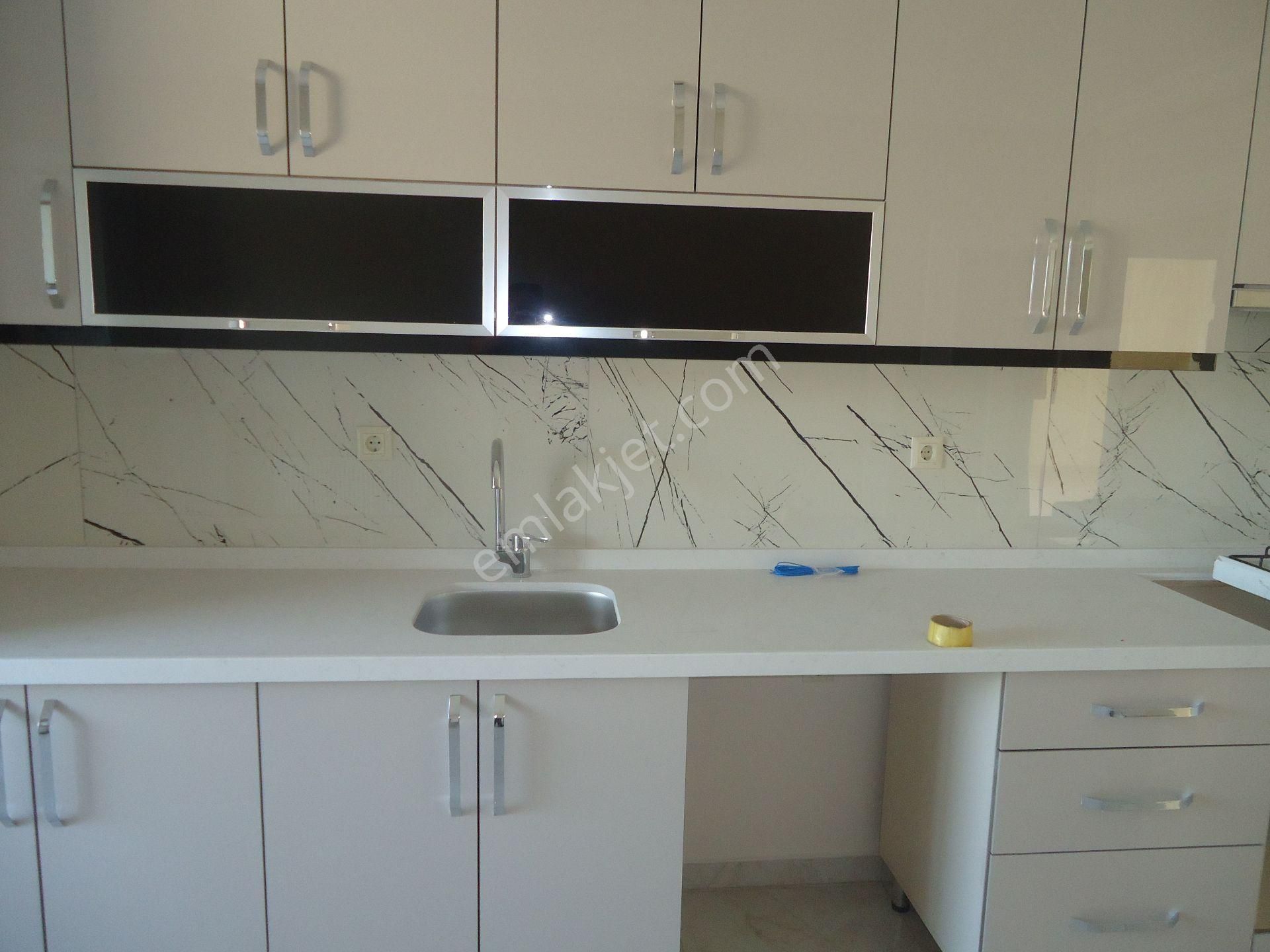 Aydınlıkevlerde Full Yapılı 3+1 Kiralık Daire Gizem Emlaktan - Görsel 10