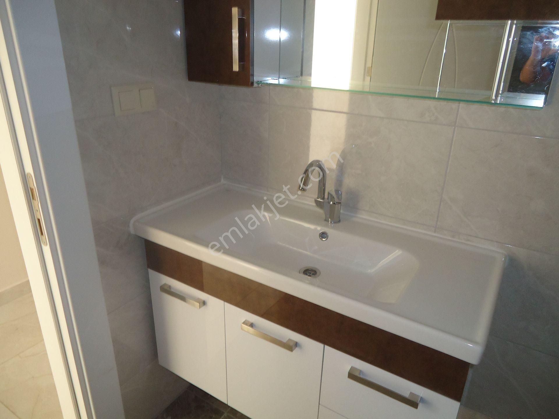 Aydınlıkevlerde Full Yapılı 3+1 Kiralık Daire Gizem Emlaktan - Görsel 20
