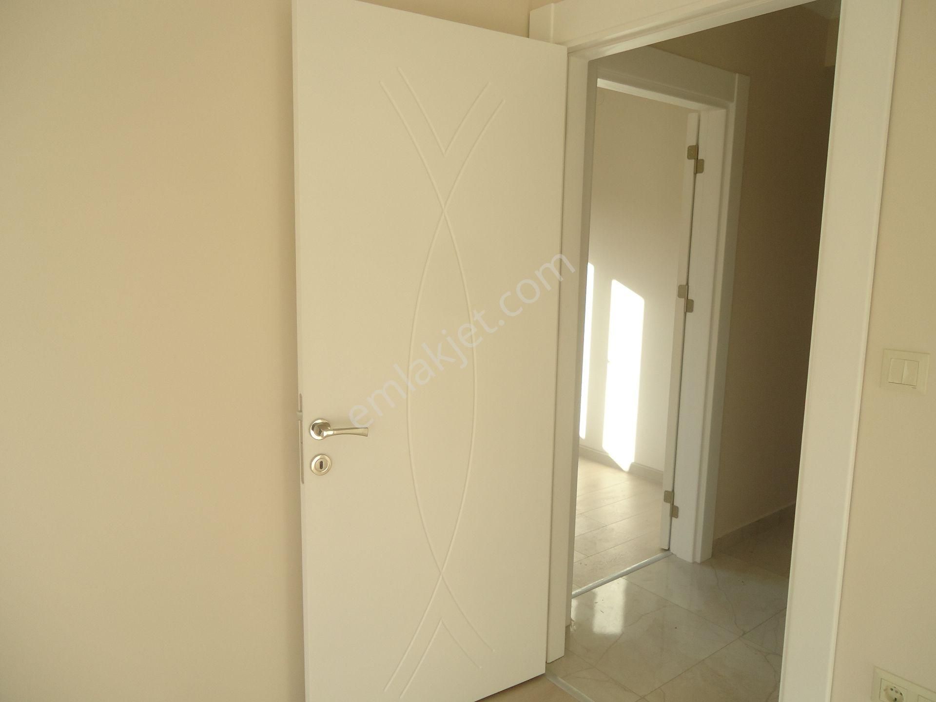Aydınlıkevlerde Full Yapılı 3+1 Kiralık Daire Gizem Emlaktan - Görsel 28