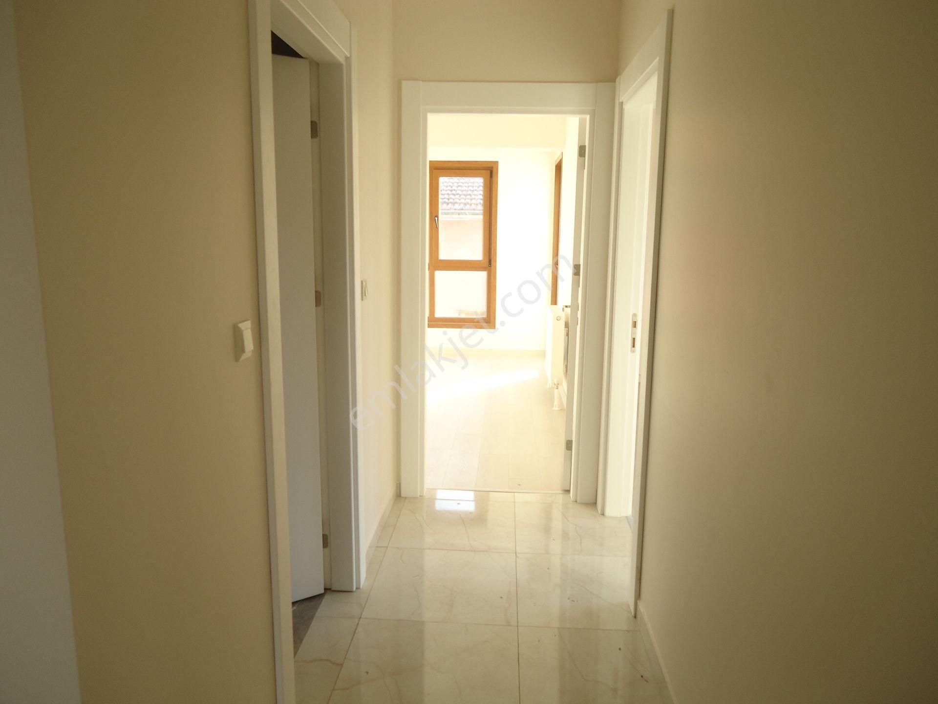 Aydınlıkevlerde Full Yapılı 3+1 Kiralık Daire Gizem Emlaktan - Görsel 16