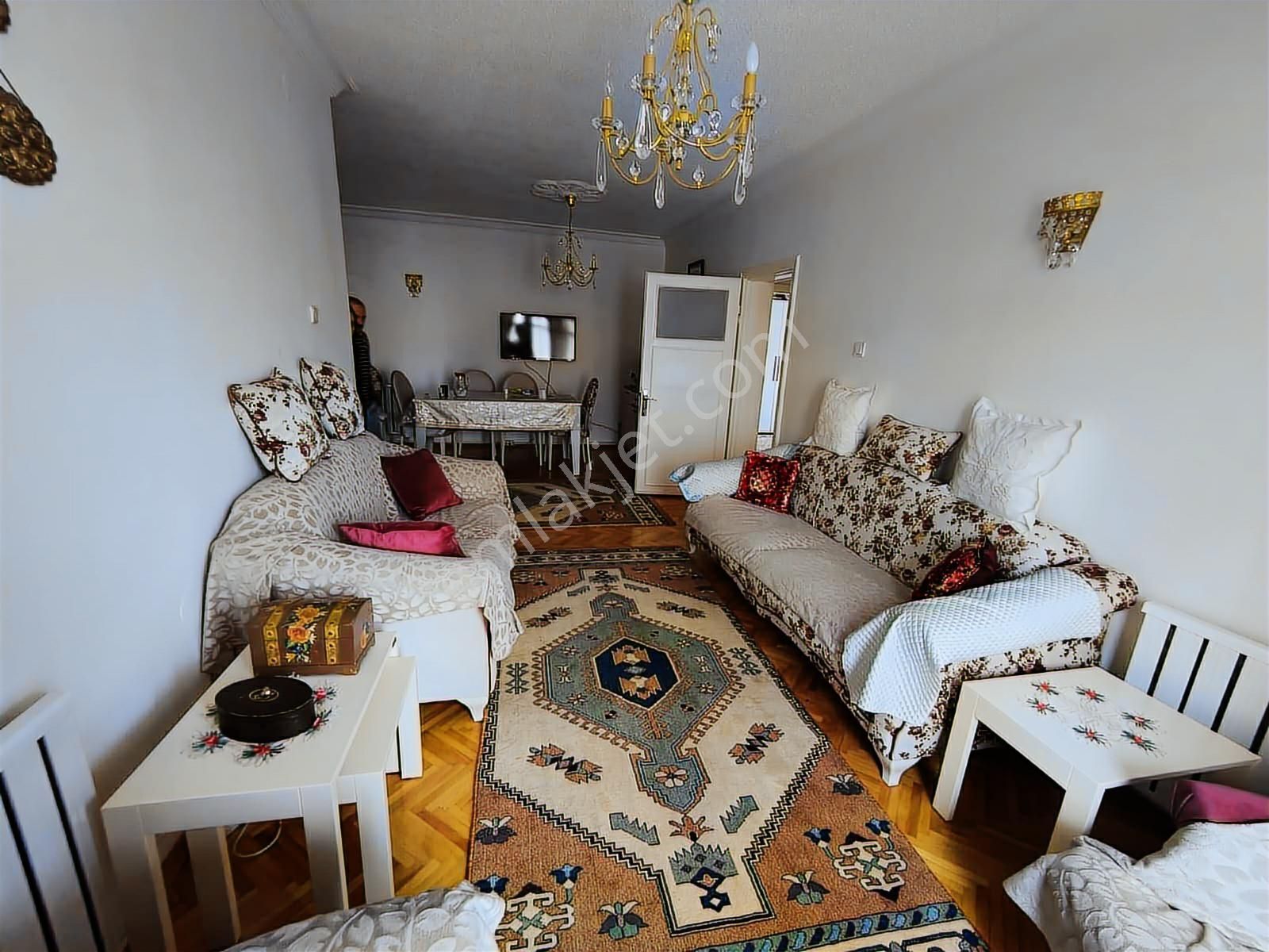 Aydınlıkevlerin Kalbinde Kentsel Dönüşüme Girmiş 2+1 Daire - Görsel 11