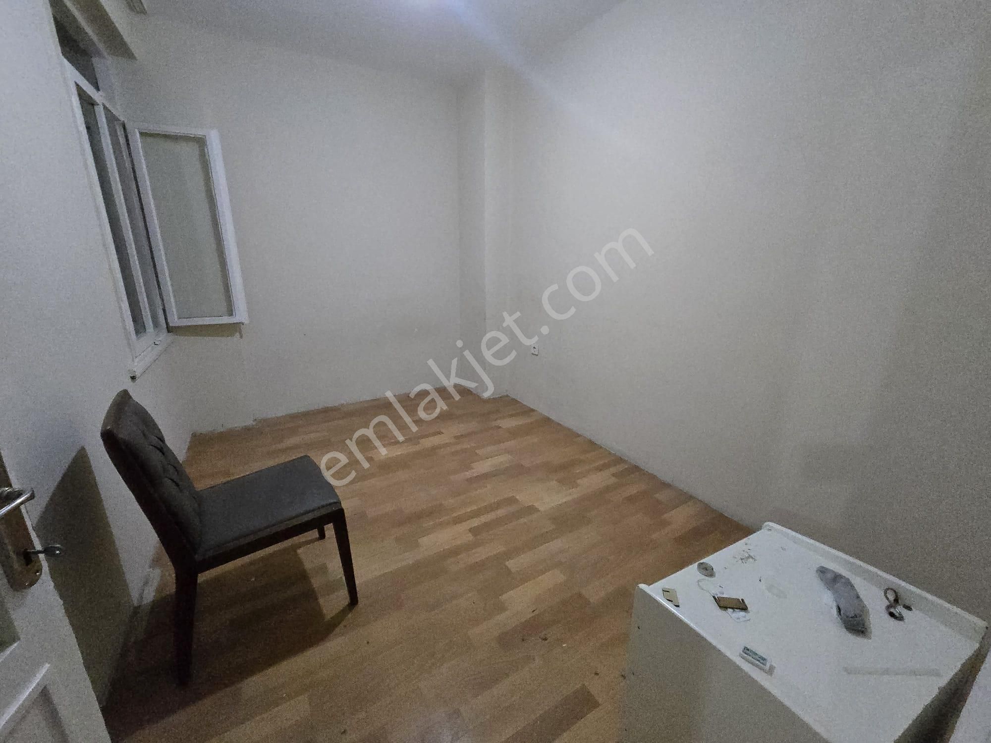 Balçovada Sakarya Caddesi Üzeri Satılık 2+1 Daire - Görsel 8