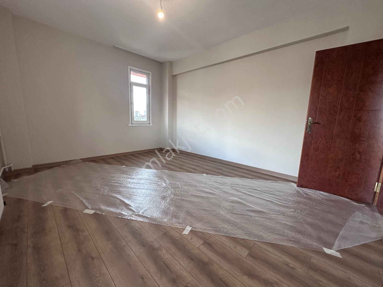 Met'den Bayar Cad. Koru Manzaralı 3+1 Çift Balkonlu Masrafsız - Görsel 22