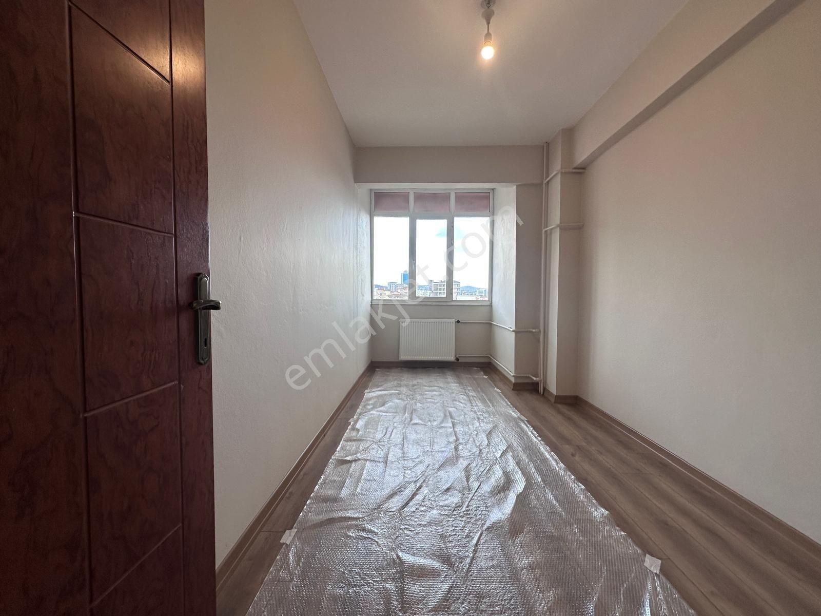 Met'den Bayar Cad. Koru Manzaralı 3+1 Çift Balkonlu Masrafsız - Görsel 17