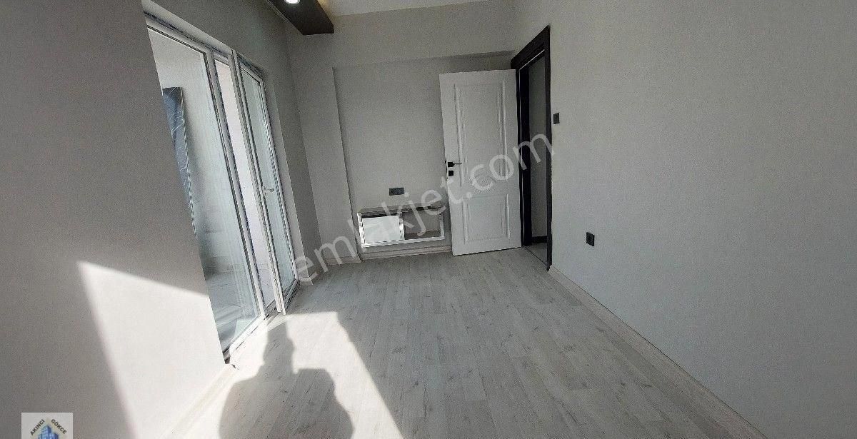 Akşemsettin'de 3 Cepheli Ful+ful Yapılı Kat Da 3+1 Daire - Görsel 27