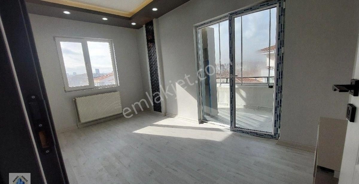 Akşemsettin'de 3 Cepheli Ful+ful Yapılı Kat Da 3+1 Daire - Görsel 10