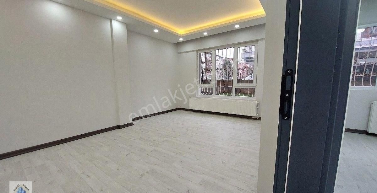 Etimesgut Piyade De Ful+ful Yapılı Yol Cephe 3+1 Daire - Görsel 3