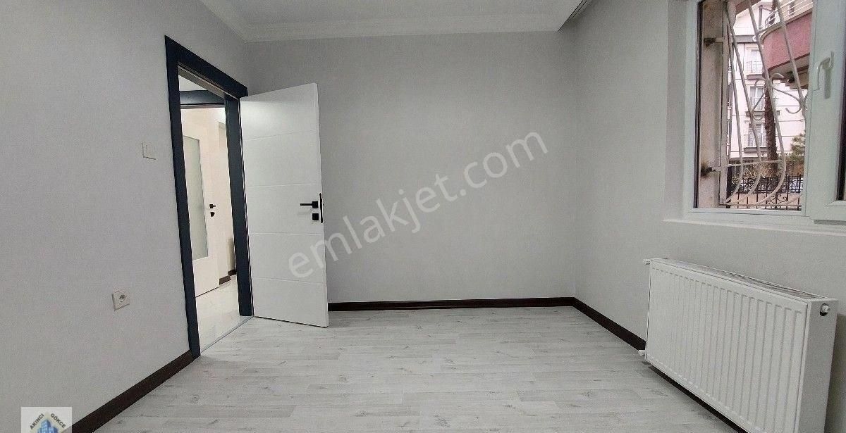 Etimesgut Piyade De Ful+ful Yapılı Yol Cephe 3+1 Daire - Görsel 12