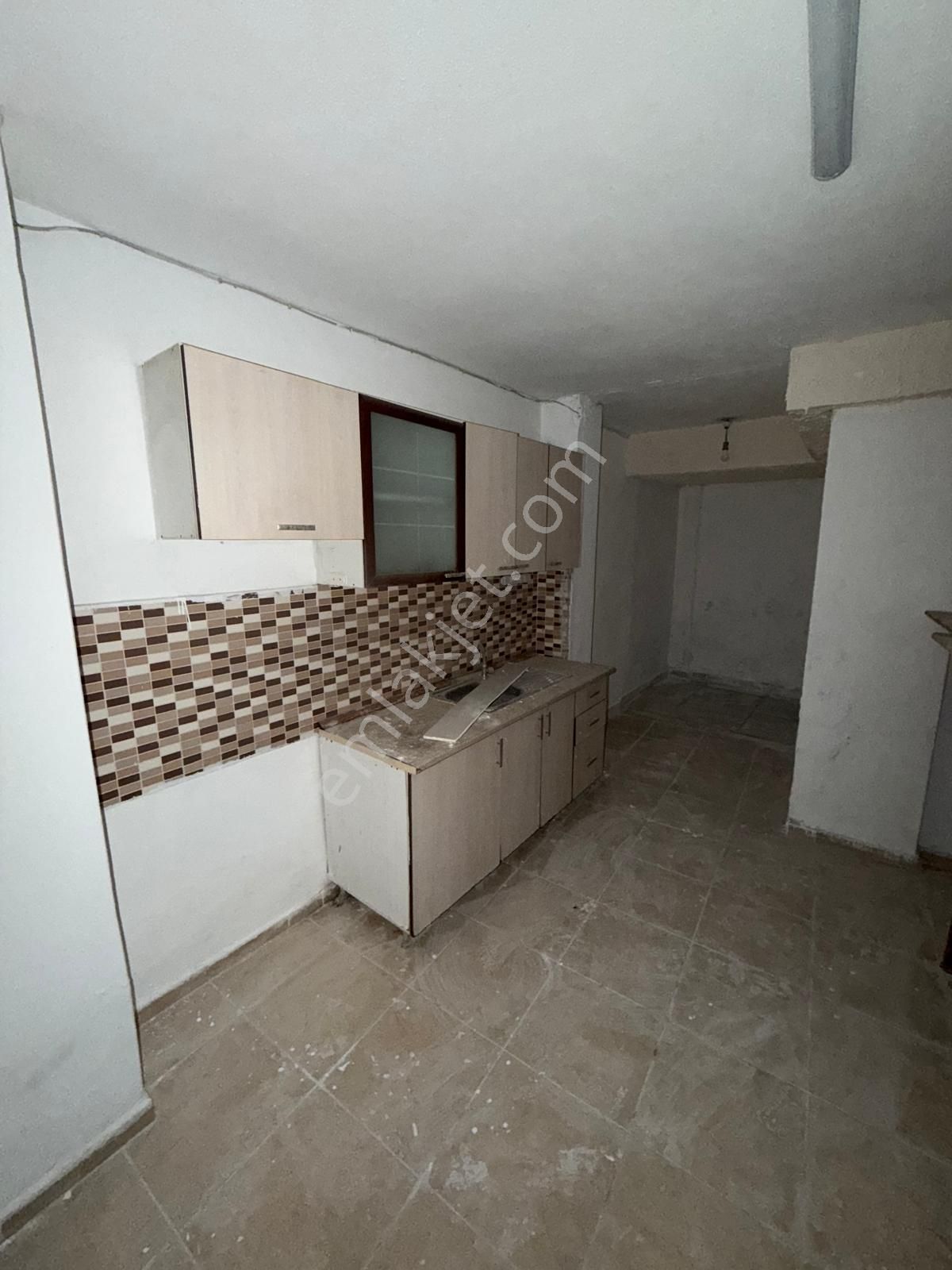 Telsizde Köşe Başı 2 Katlı Kiralık Dükkan - Görsel 8