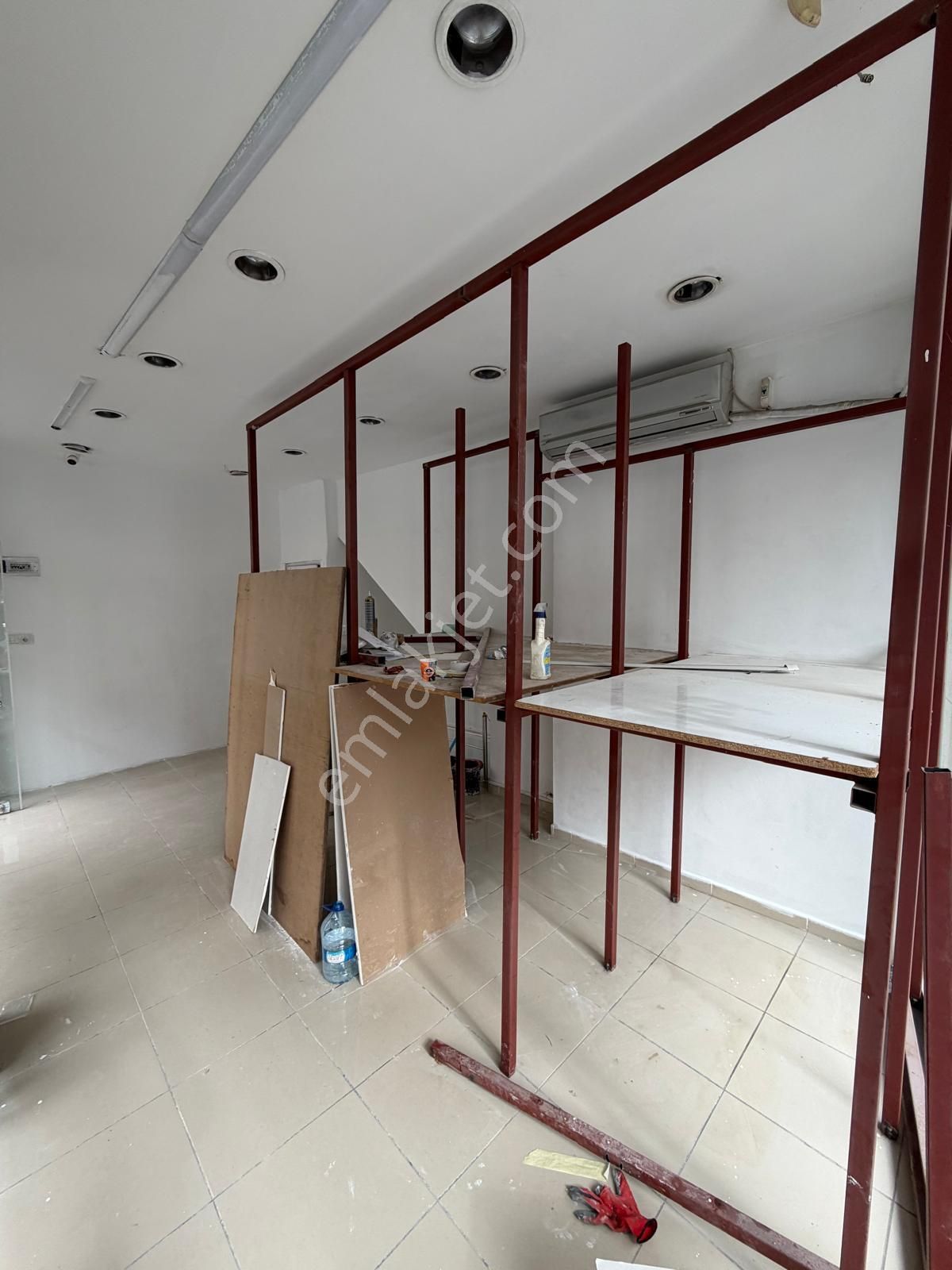 Telsizde Köşe Başı 2 Katlı Kiralık Dükkan - Görsel 4