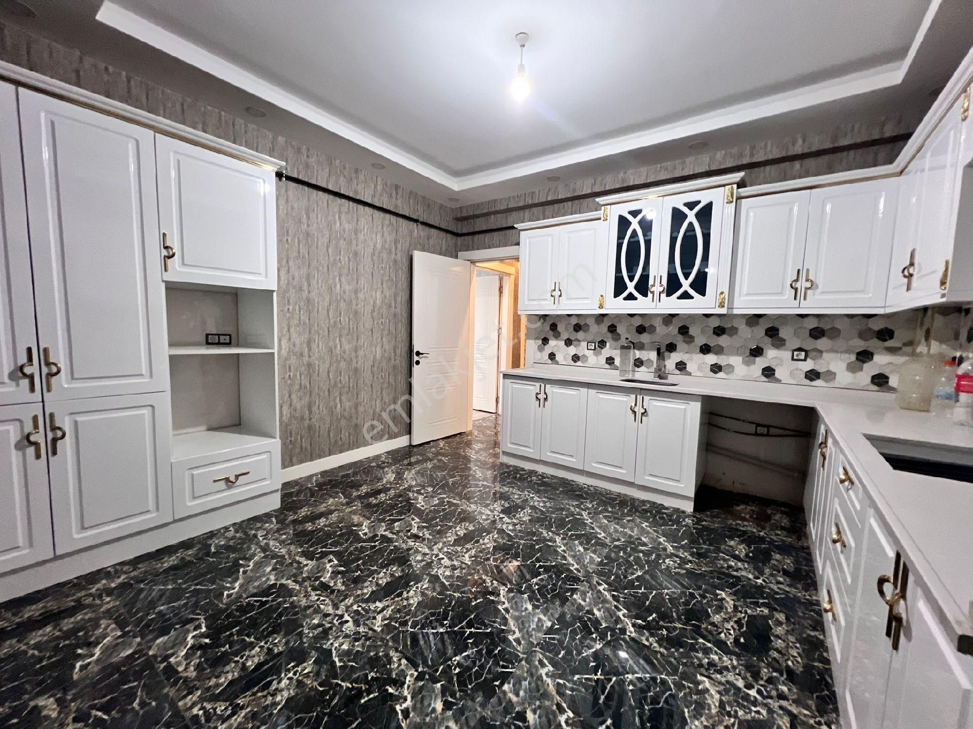 Yavuz Emlak Tan Satılık Daire Arakat Karaköprü Dogukent Mah 5 Oda Full - Görsel 4