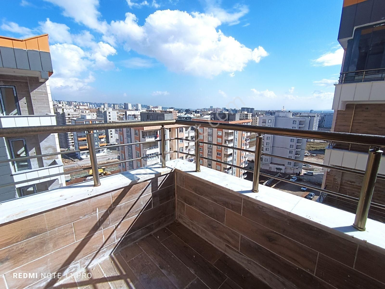 Göbeklitepe Emlaktan Mehmetçikte 3+1 Arakat Geniş Yeni Daire - Görsel 2