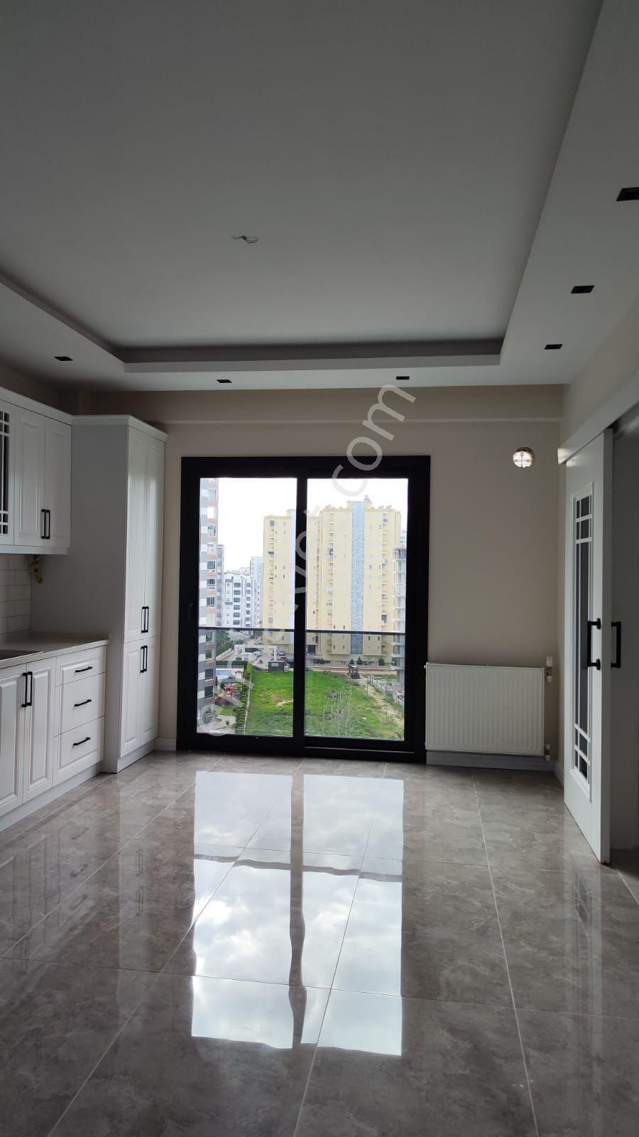 Thor'da Mezitli Akdeniz Mahallesinde Havuzlu 2+1 Kiralık Daire - Görsel 8