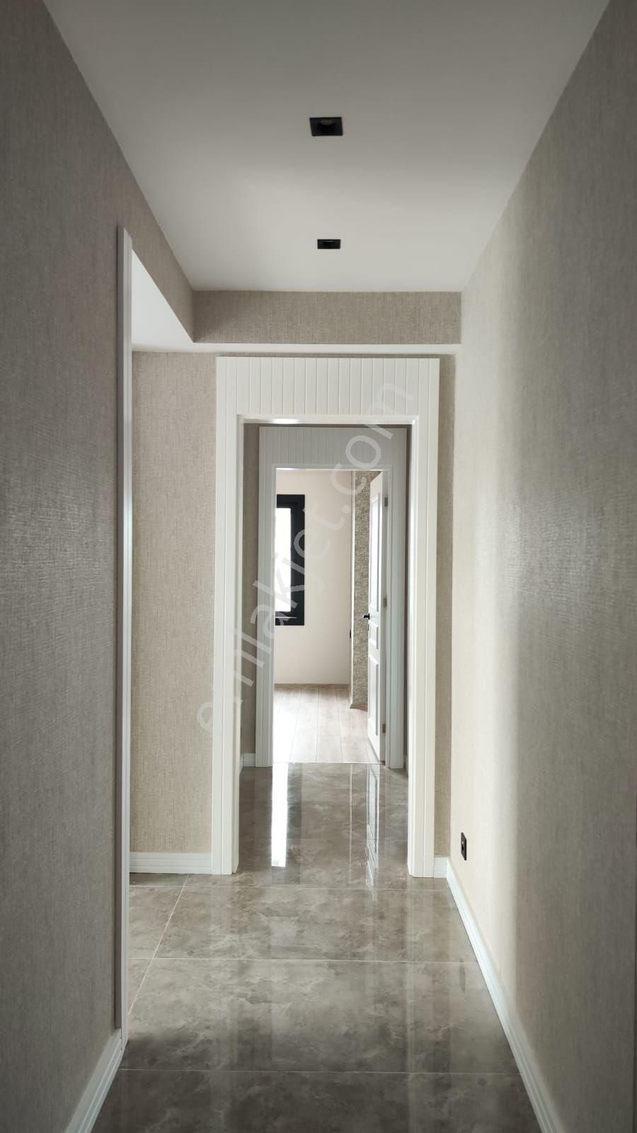 Thor'da Mezitli Akdeniz Mahallesinde Havuzlu 2+1 Kiralık Daire - Görsel 12