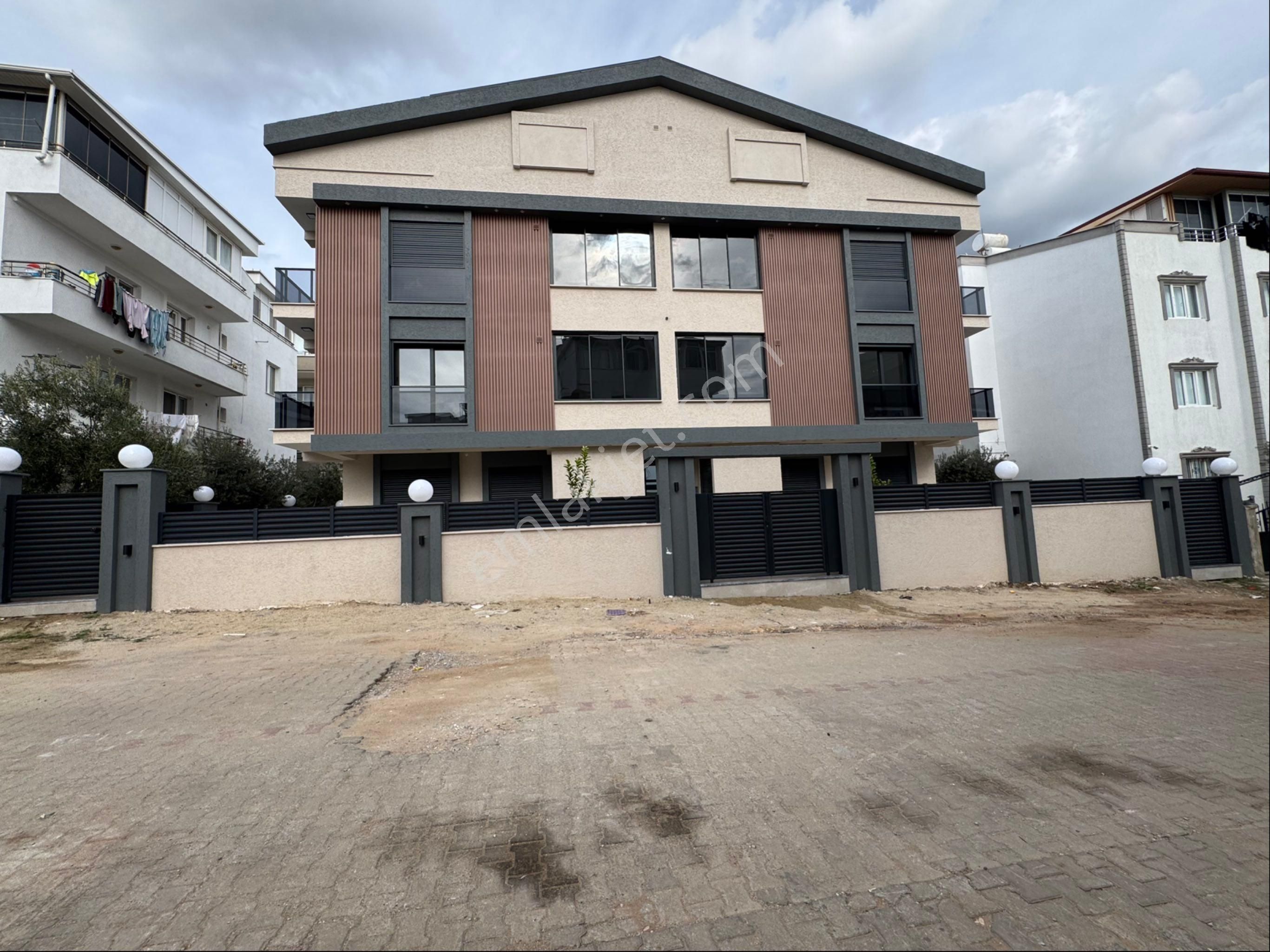 Sıfır Binada 2+1 Lüks Açık Mutfak