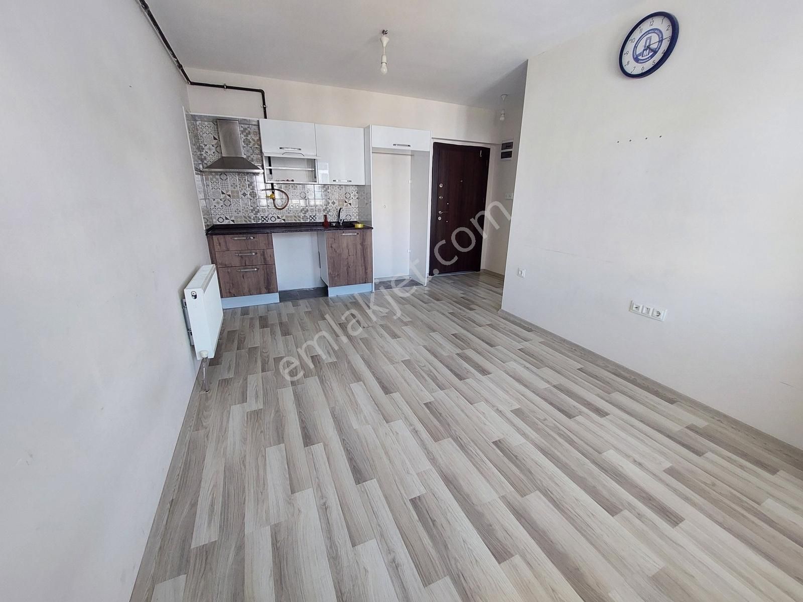 1+1 Çanakkale Kepez Hamidiye Mah. Geniş Cam Balkon - Görsel 16