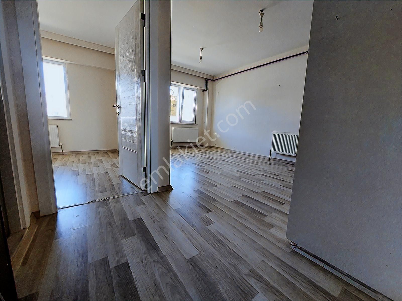 1+1 Çanakkale Kepez Hamidiye Mah. Geniş Cam Balkon - Görsel 2