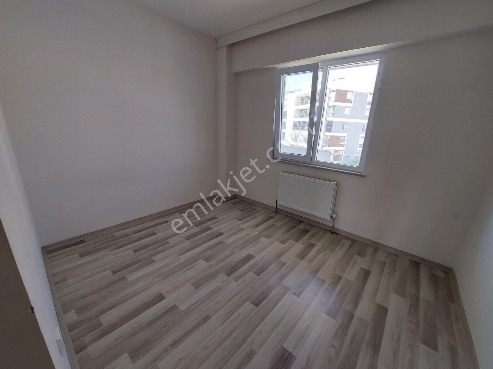 1+1 Çanakkale Kepez Hamidiye Mah. Geniş Cam Balkon - Görsel 4