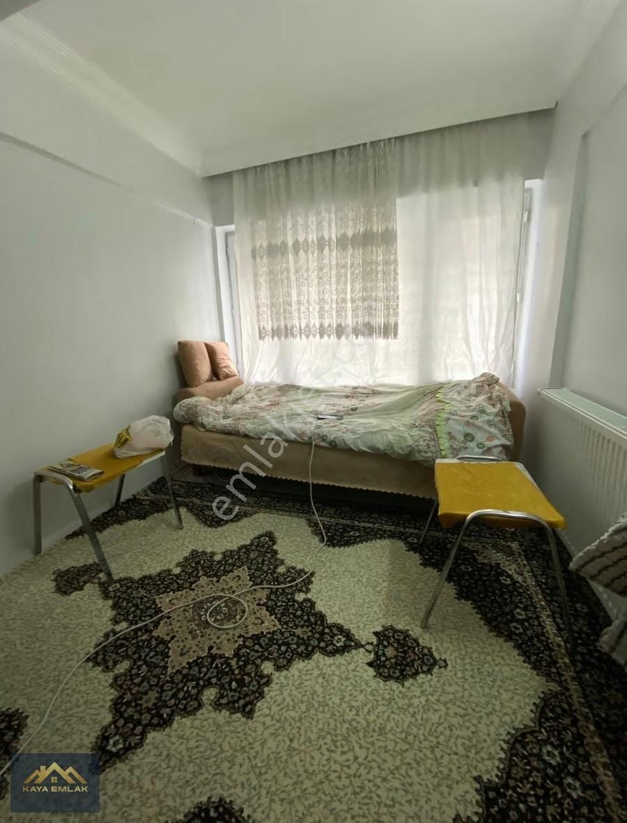 Güneş Mahallesinde Yüksek Giriş 2+1 Kattan Bölme - Görsel 3